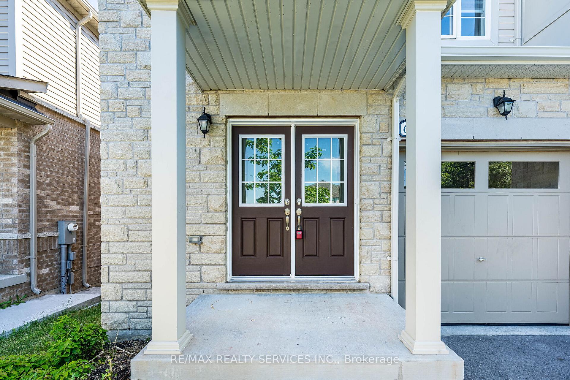 Photo 4 of 60 Brixham Lane, Brampton, Northwest Brampton — HOMEH