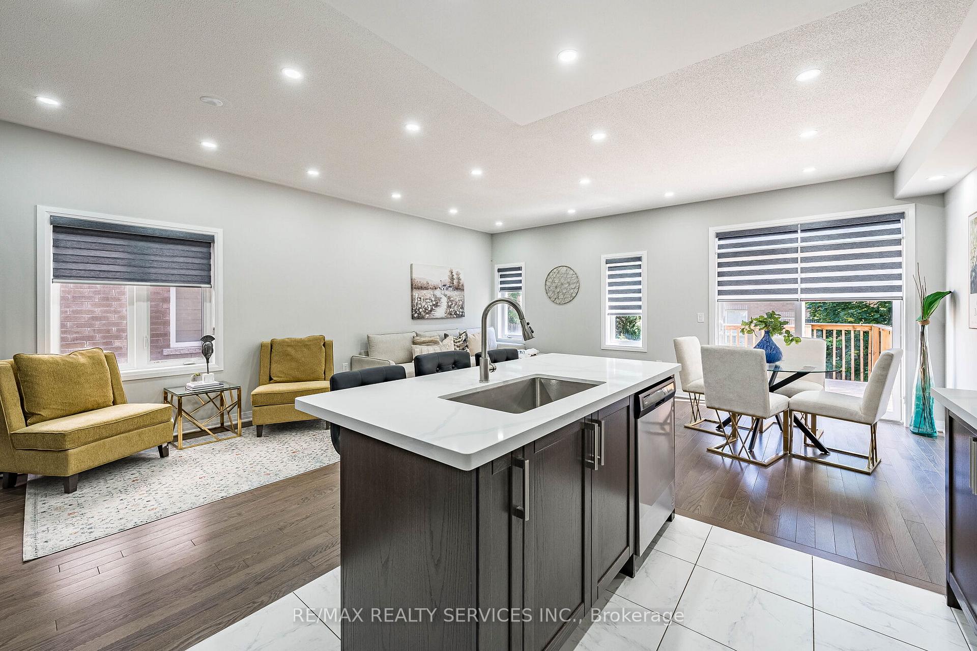 Photo 9 of 60 Brixham Lane, Brampton, Northwest Brampton — HOMEH