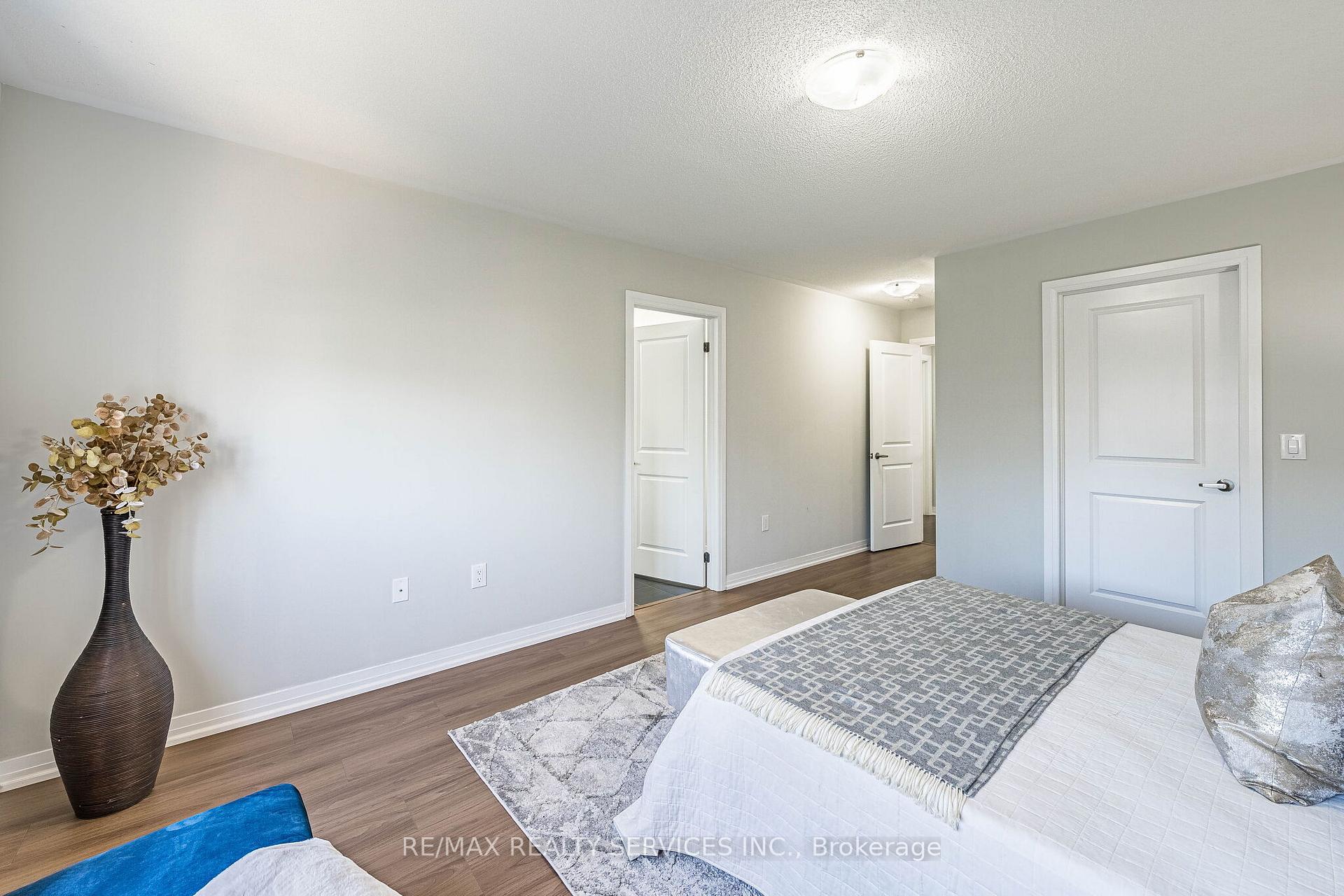 Photo 25 of 60 Brixham Lane, Brampton, Northwest Brampton — HOMEH