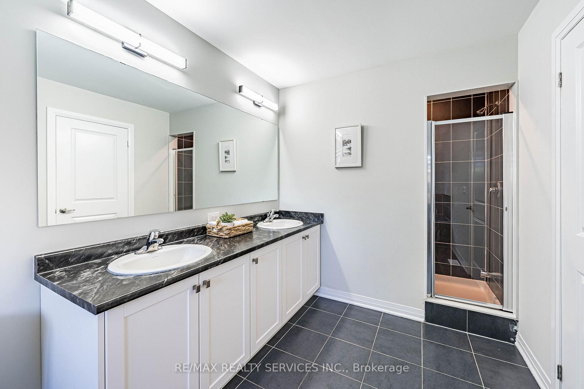 Photo 30 of 60 Brixham Lane, Brampton, Northwest Brampton — HOMEH