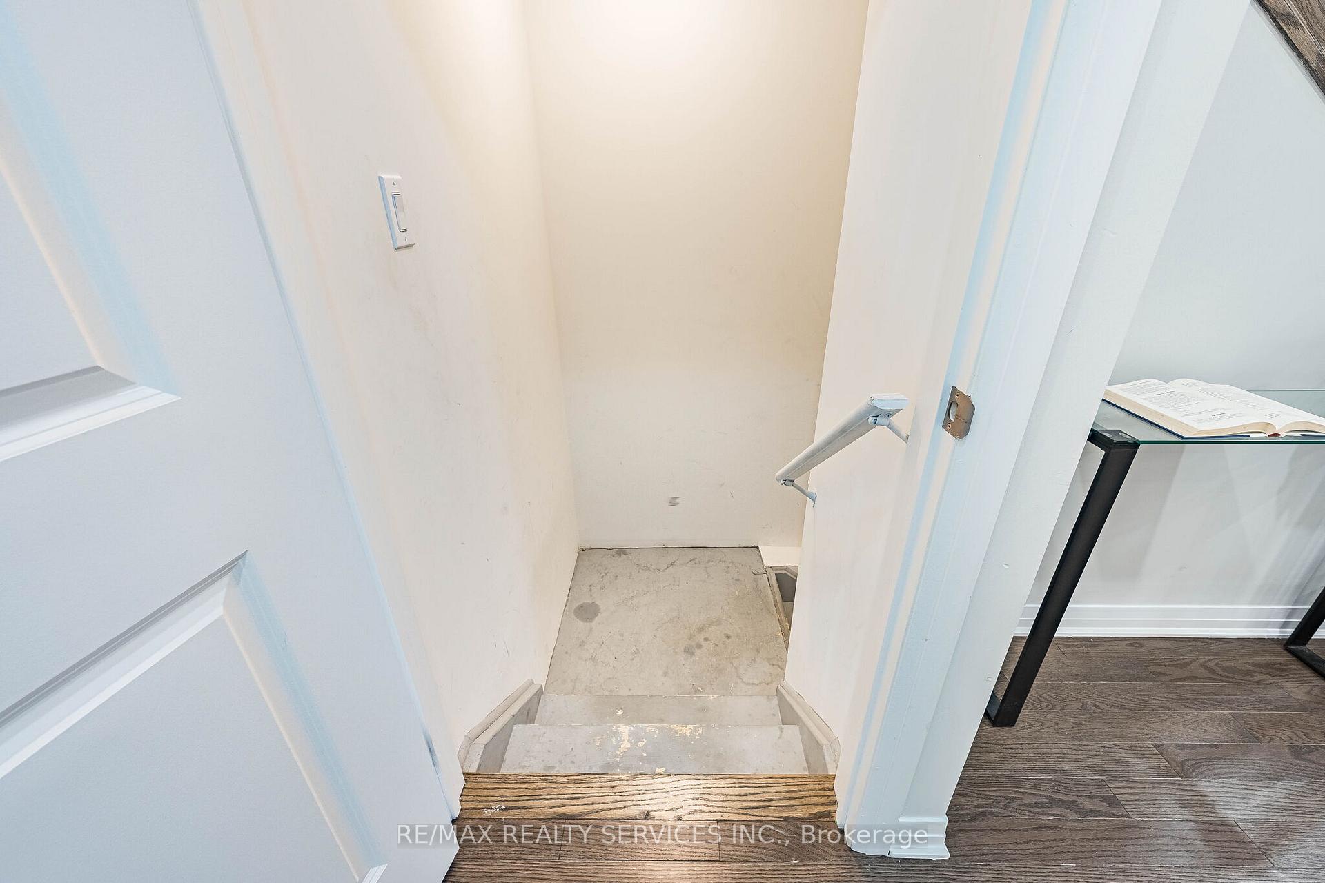 Photo 40 of 60 Brixham Lane, Brampton, Northwest Brampton — HOMEH