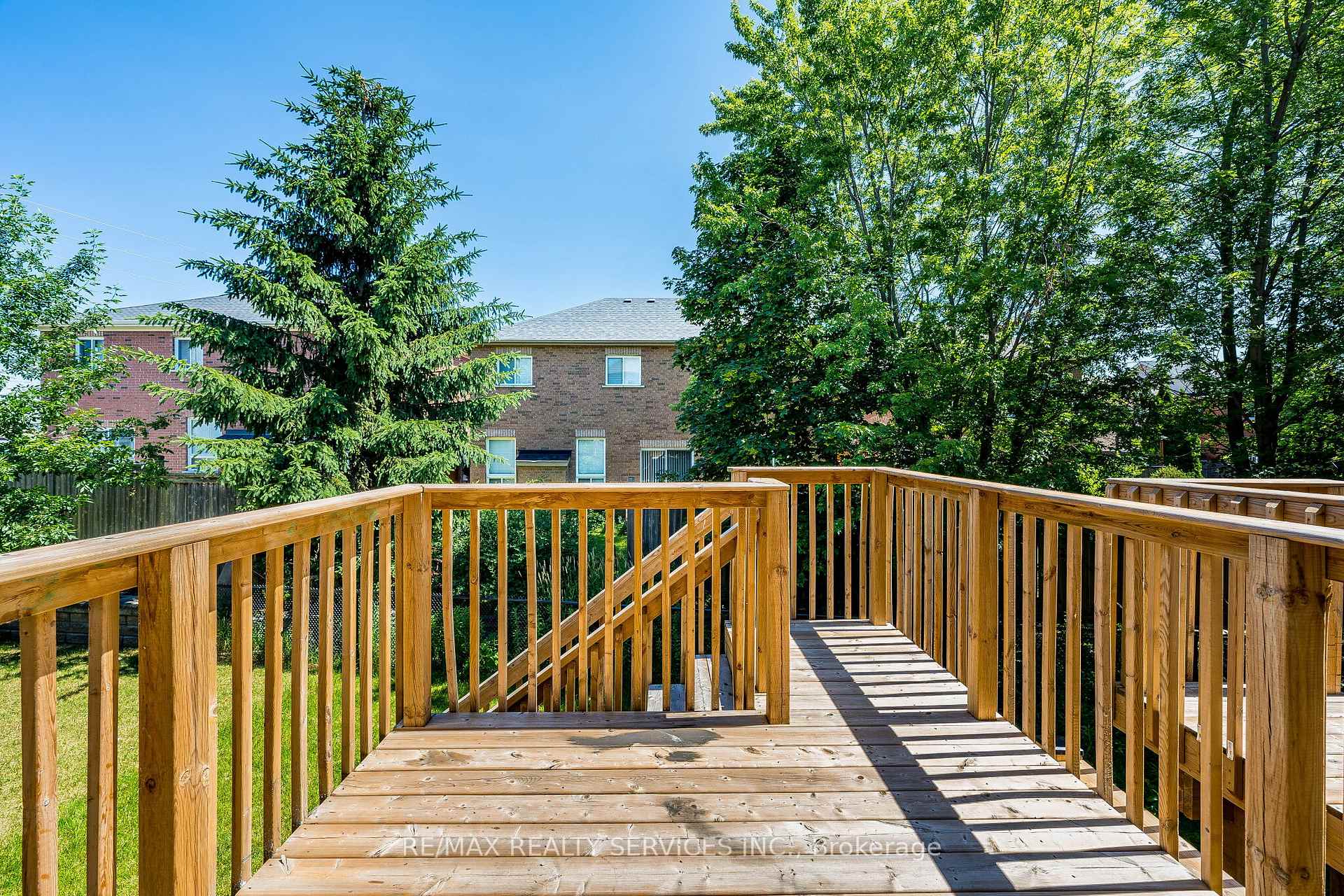 Photo 43 of 60 Brixham Lane, Brampton, Northwest Brampton — HOMEH