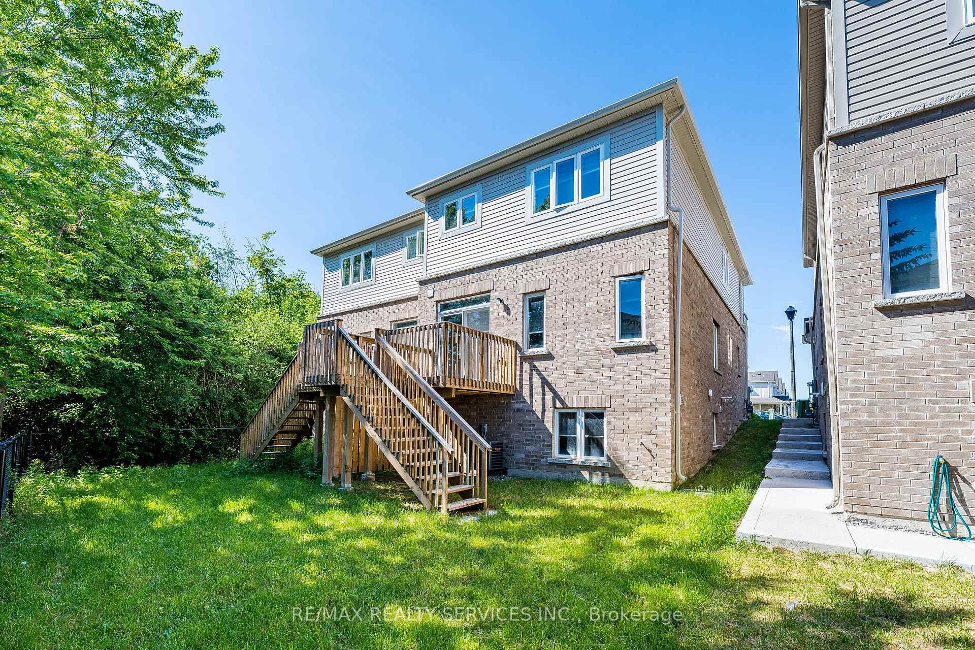 Photo 45 of 60 Brixham Lane, Brampton, Northwest Brampton — HOMEH