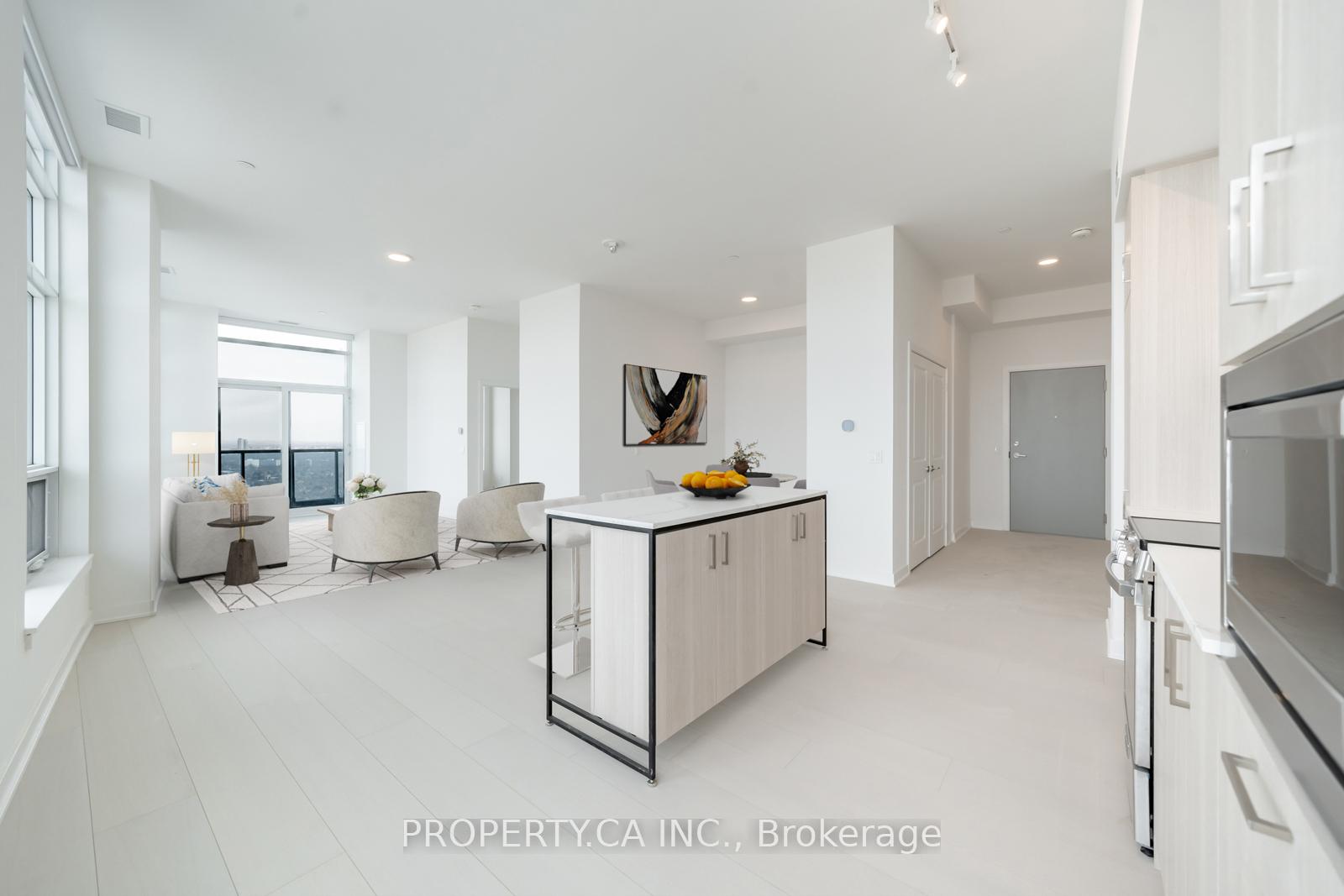 Photo 3 of Unit PH04, 30 Upper Mall Way, Vaughan, Brownridge — HOMEH