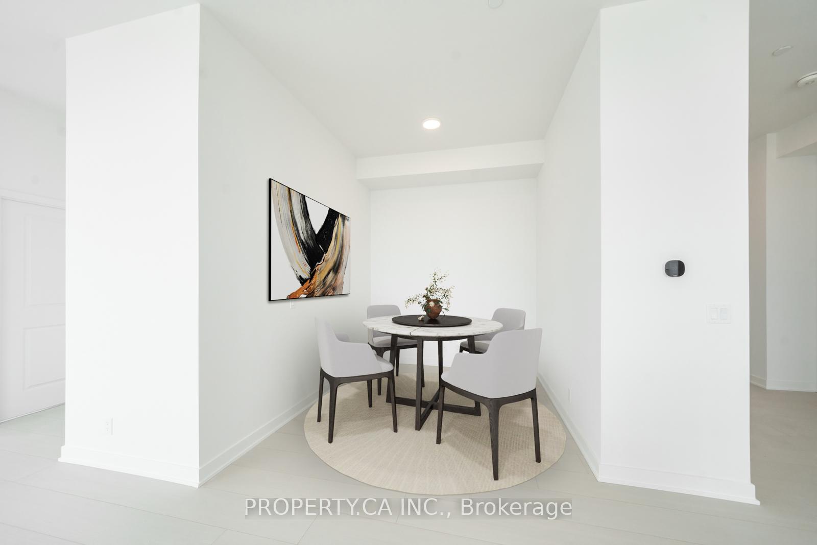 Photo 4 of Unit PH04, 30 Upper Mall Way, Vaughan, Brownridge — HOMEH