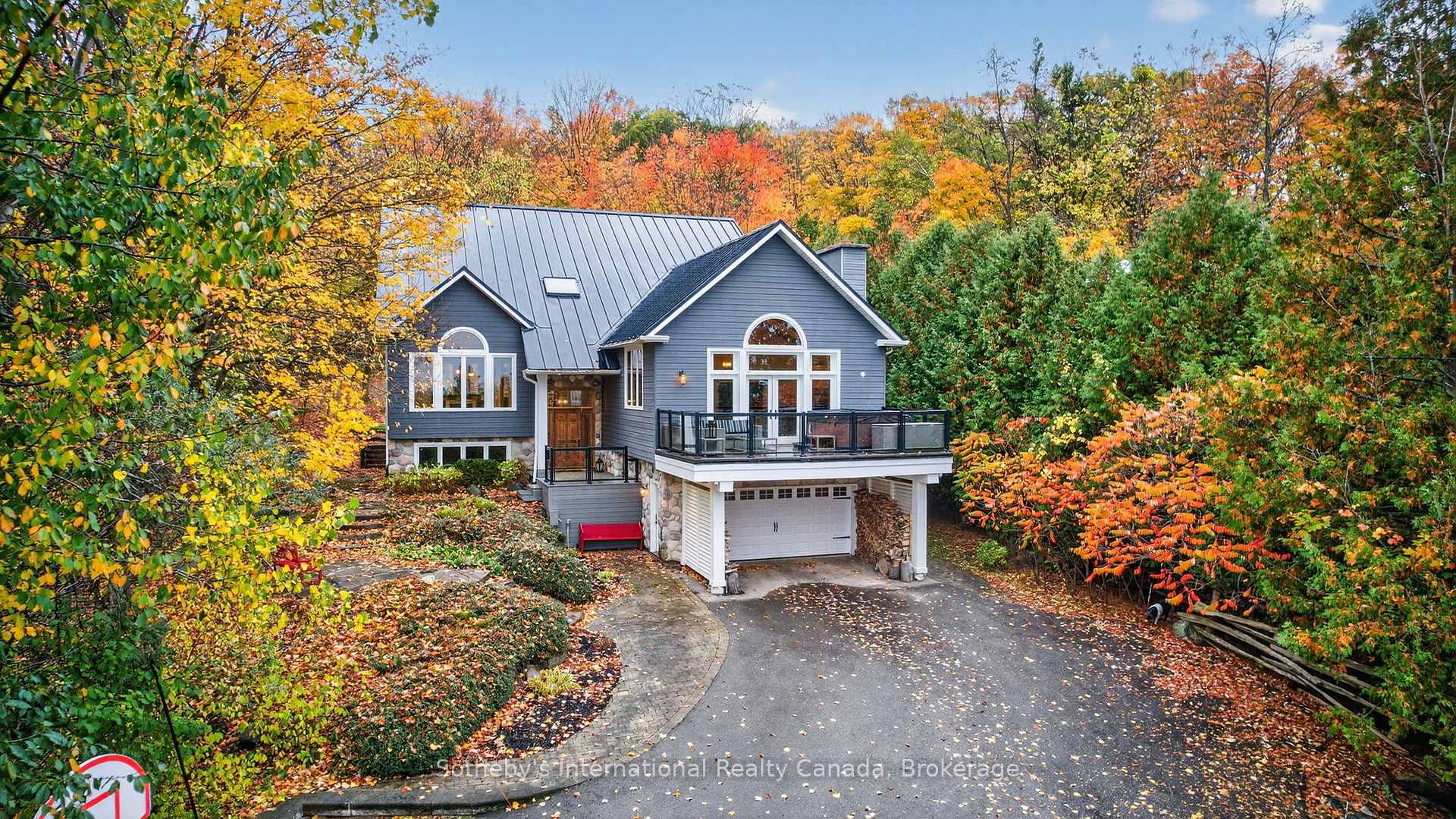 Photo 4 of 112 Arrowhead Crescent, Blue Mountains — HOMEH