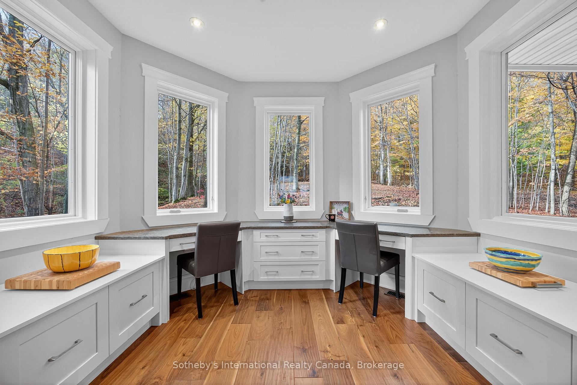 Photo 11 of 112 Arrowhead Crescent, Blue Mountains — HOMEH