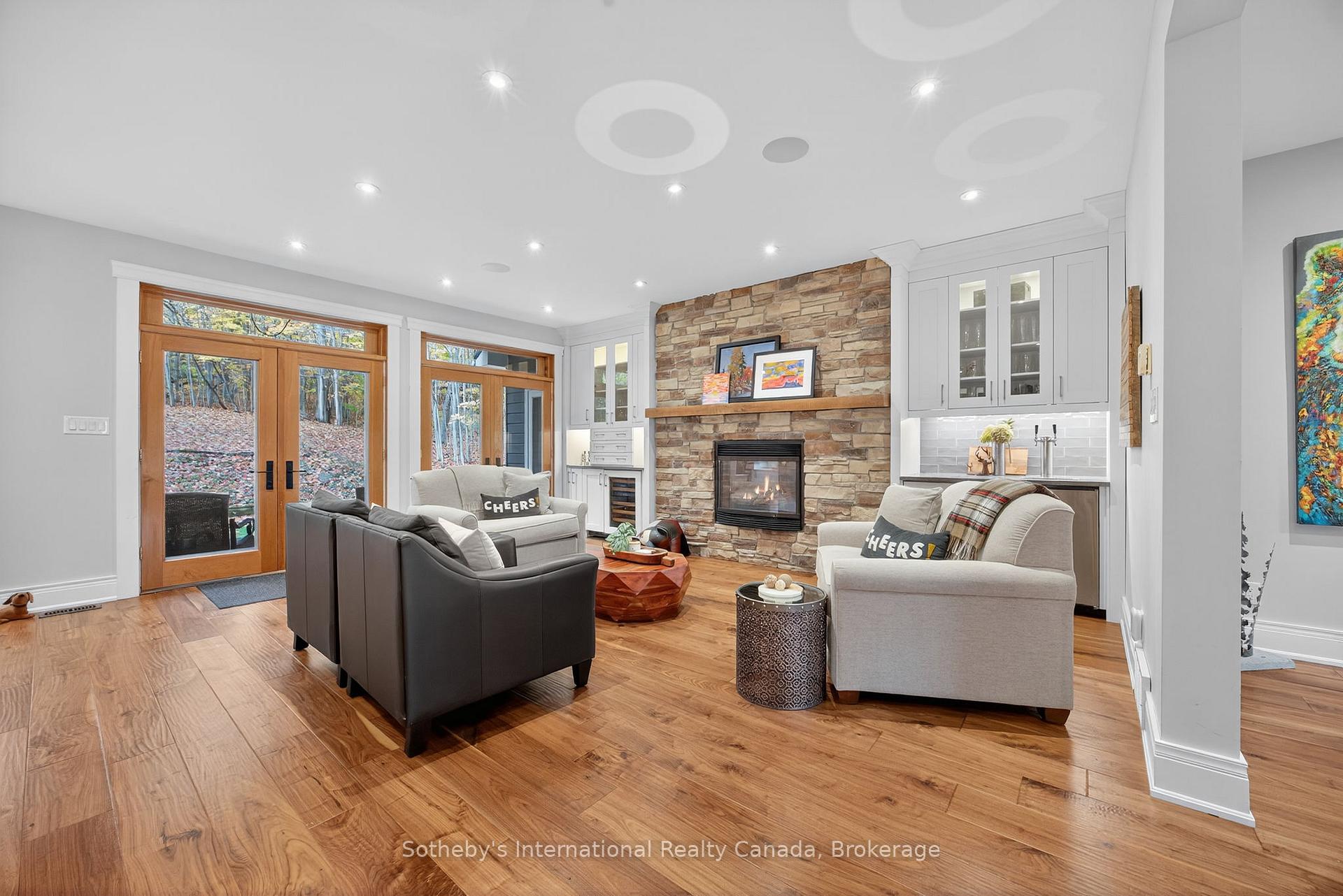 Photo 12 of 112 Arrowhead Crescent, Blue Mountains — HOMEH