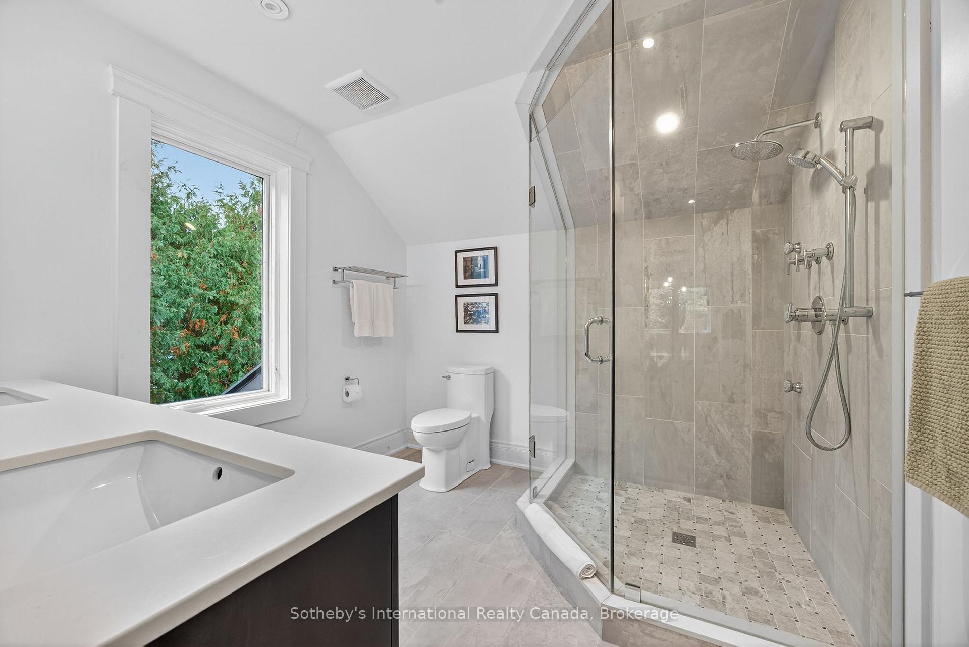 Photo 33 of 112 Arrowhead Crescent, Blue Mountains — HOMEH