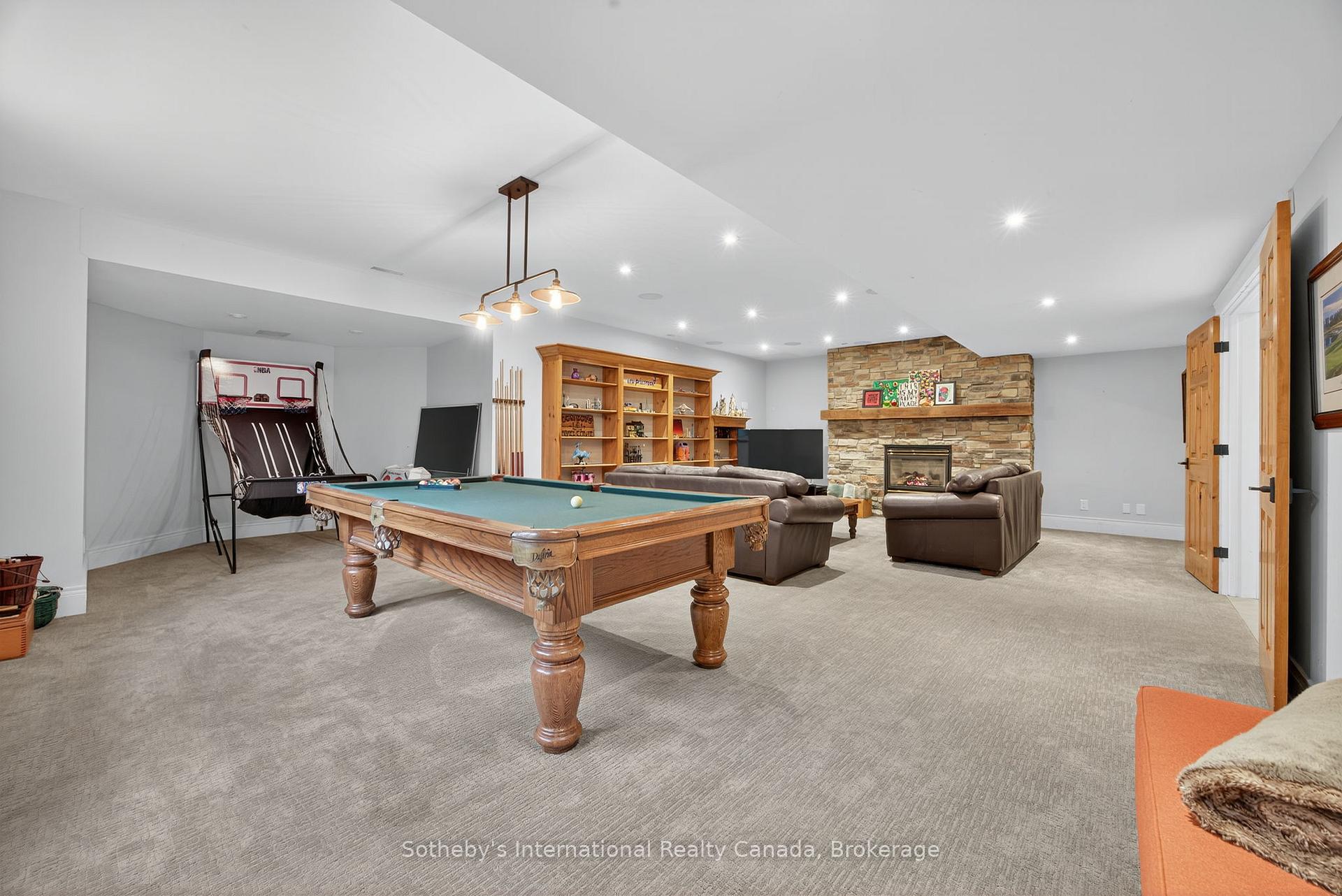 Photo 37 of 112 Arrowhead Crescent, Blue Mountains — HOMEH