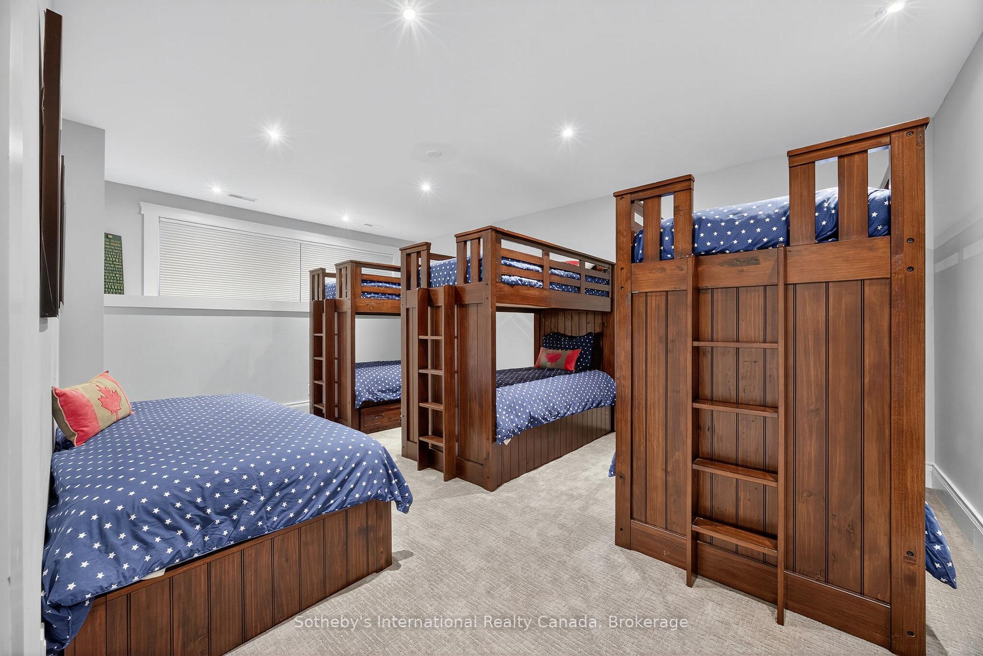 Photo 41 of 112 Arrowhead Crescent, Blue Mountains — HOMEH