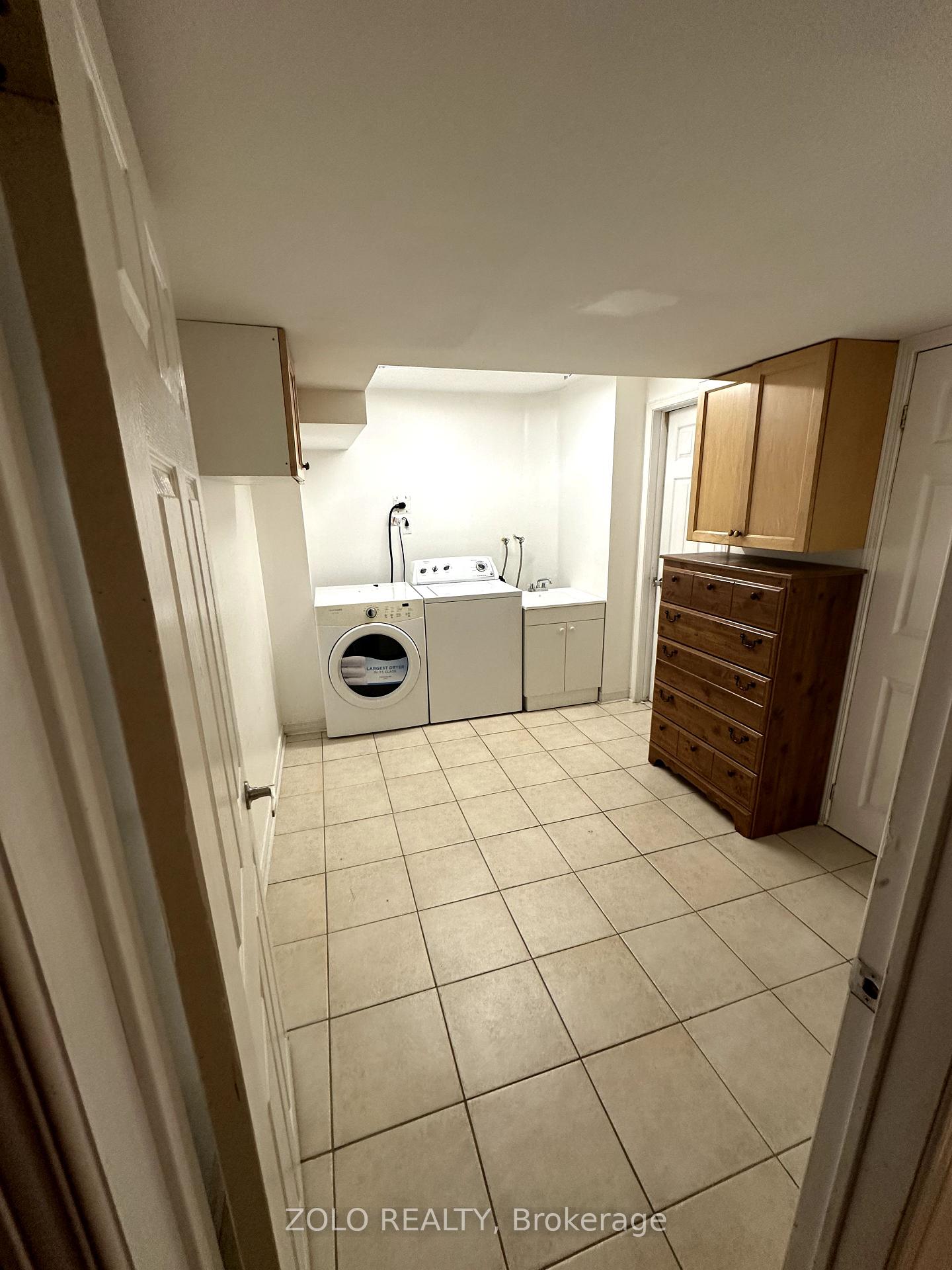 Photo 6 of 3242 Scotch Pine Gate, Mississauga, Lisgar — HOMEH