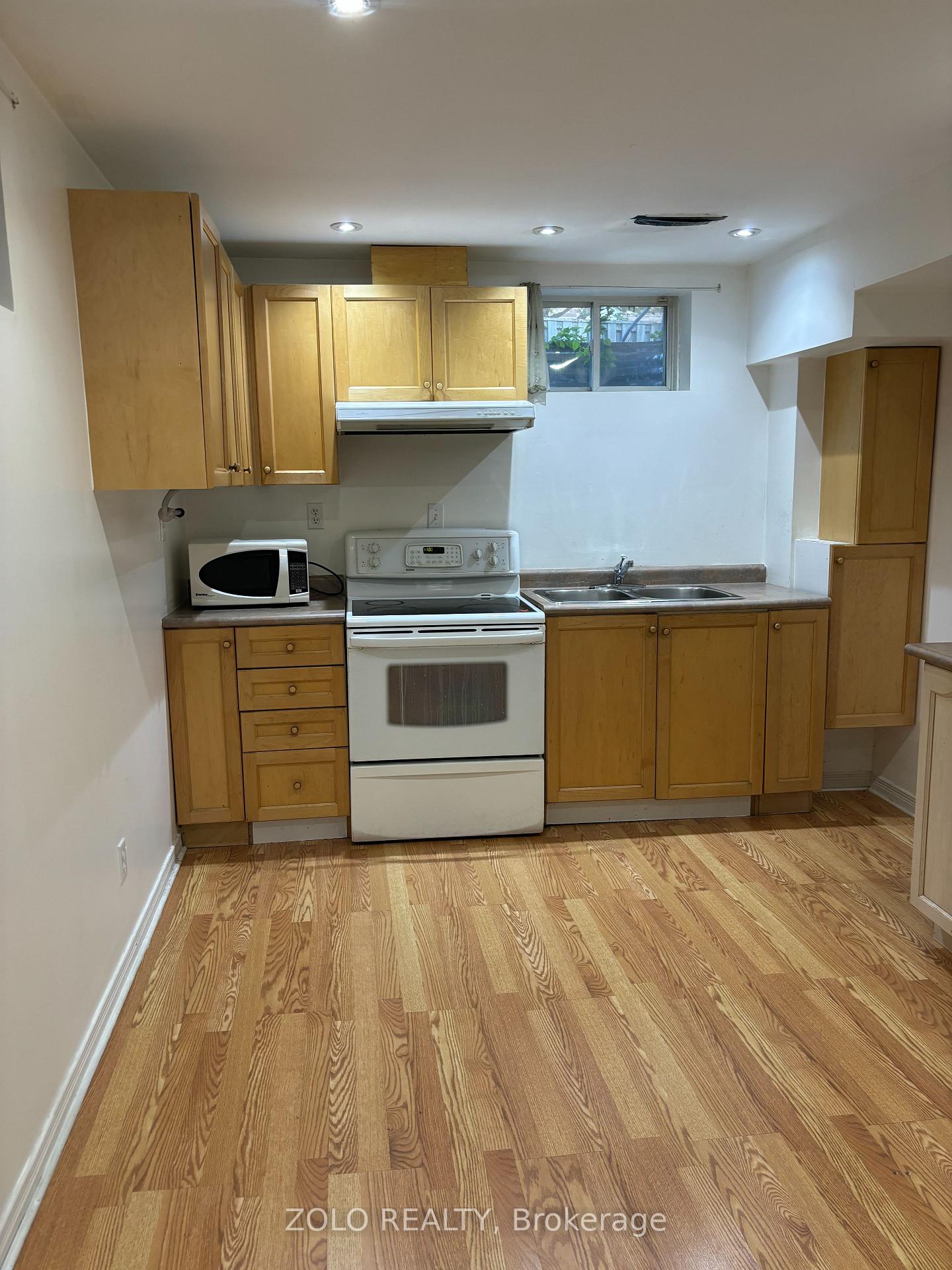 Photo 18 of 3242 Scotch Pine Gate, Mississauga, Lisgar — HOMEH