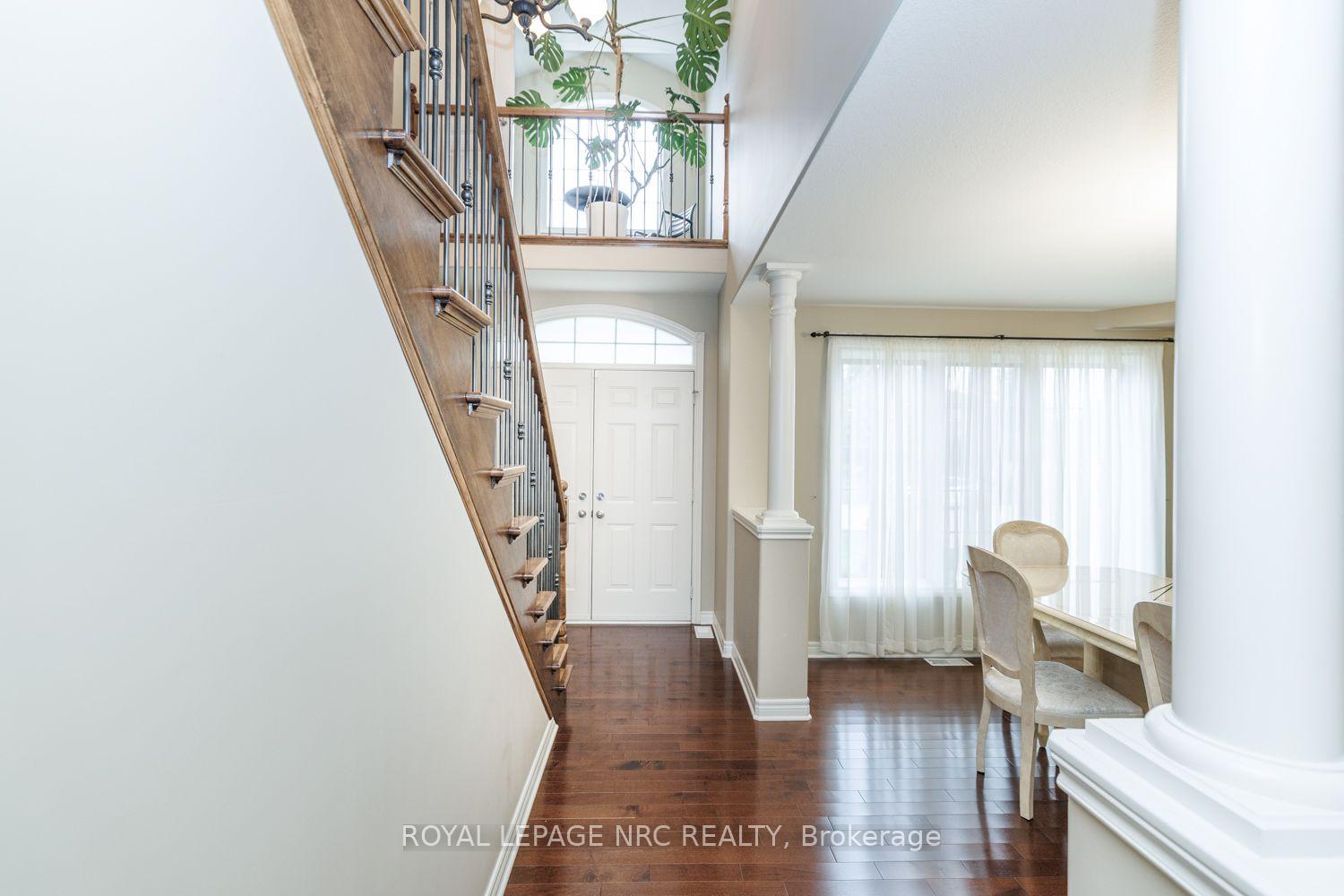 Photo 5 of 8394 Greenfield Crescent, Niagara Falls, Forestview — HOMEH