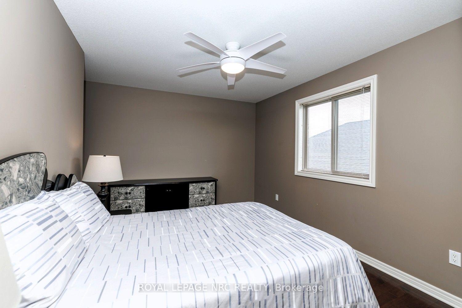 Photo 37 of 8394 Greenfield Crescent, Niagara Falls, Forestview — HOMEH