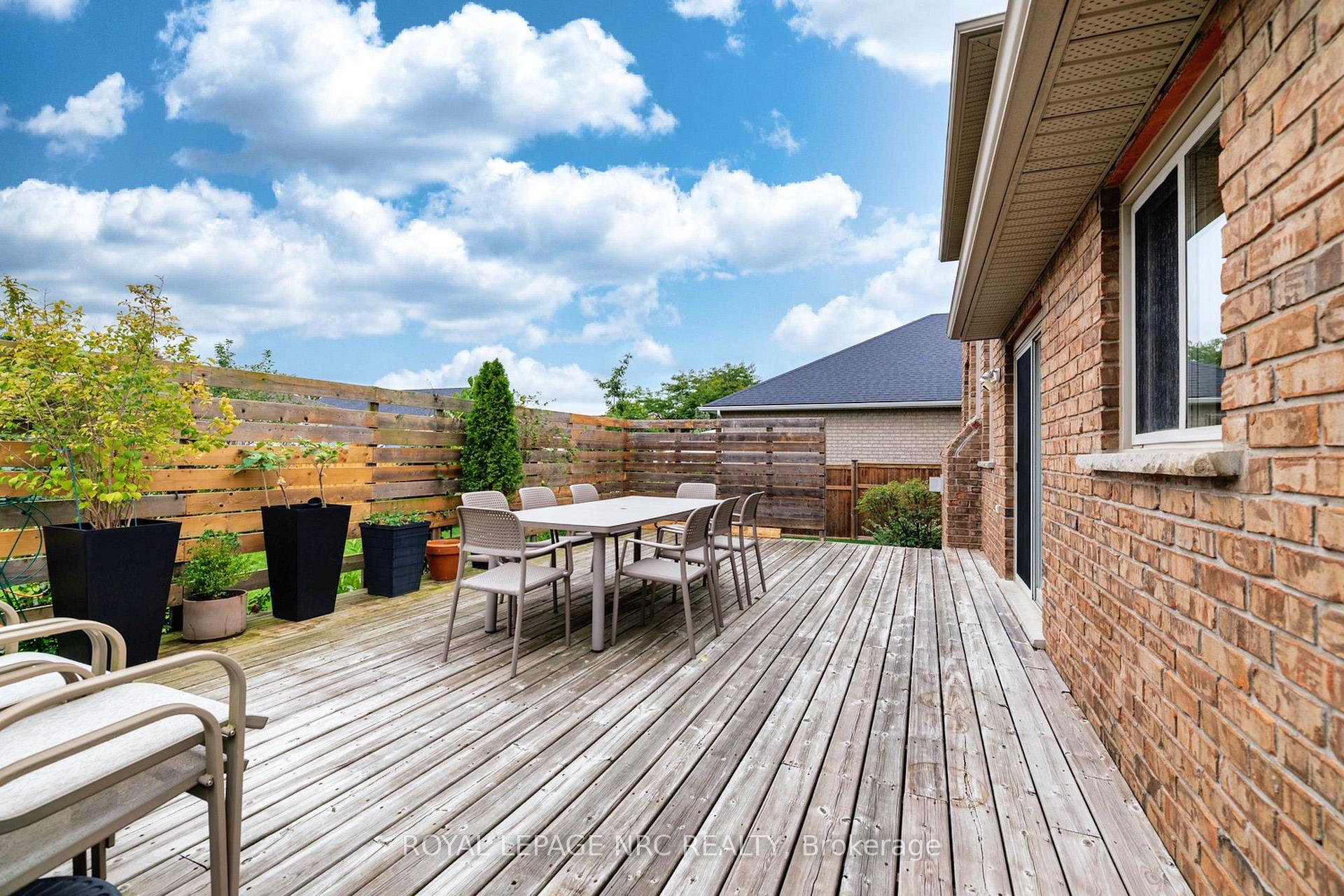 Photo 40 of 8394 Greenfield Crescent, Niagara Falls, Forestview — HOMEH