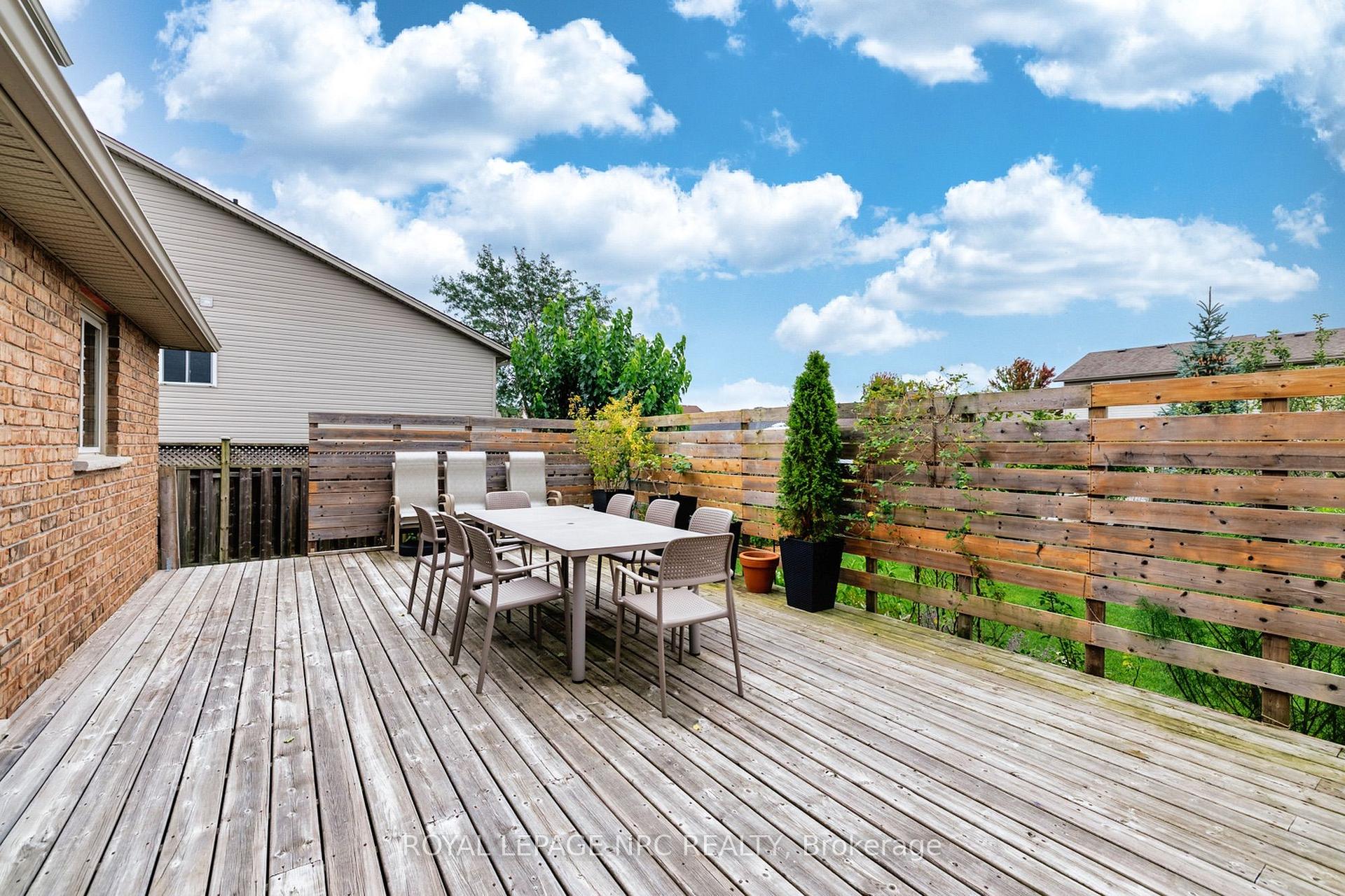 Photo 41 of 8394 Greenfield Crescent, Niagara Falls, Forestview — HOMEH