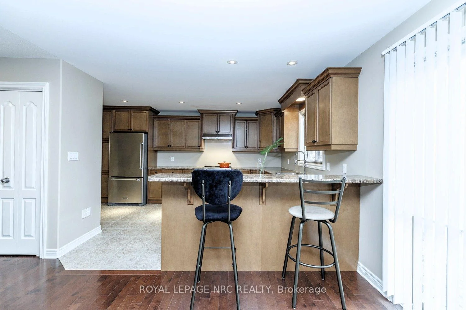 Photo 13 of 8394 Greenfield Crescent, Niagara Falls, Forestview — HOMEH
