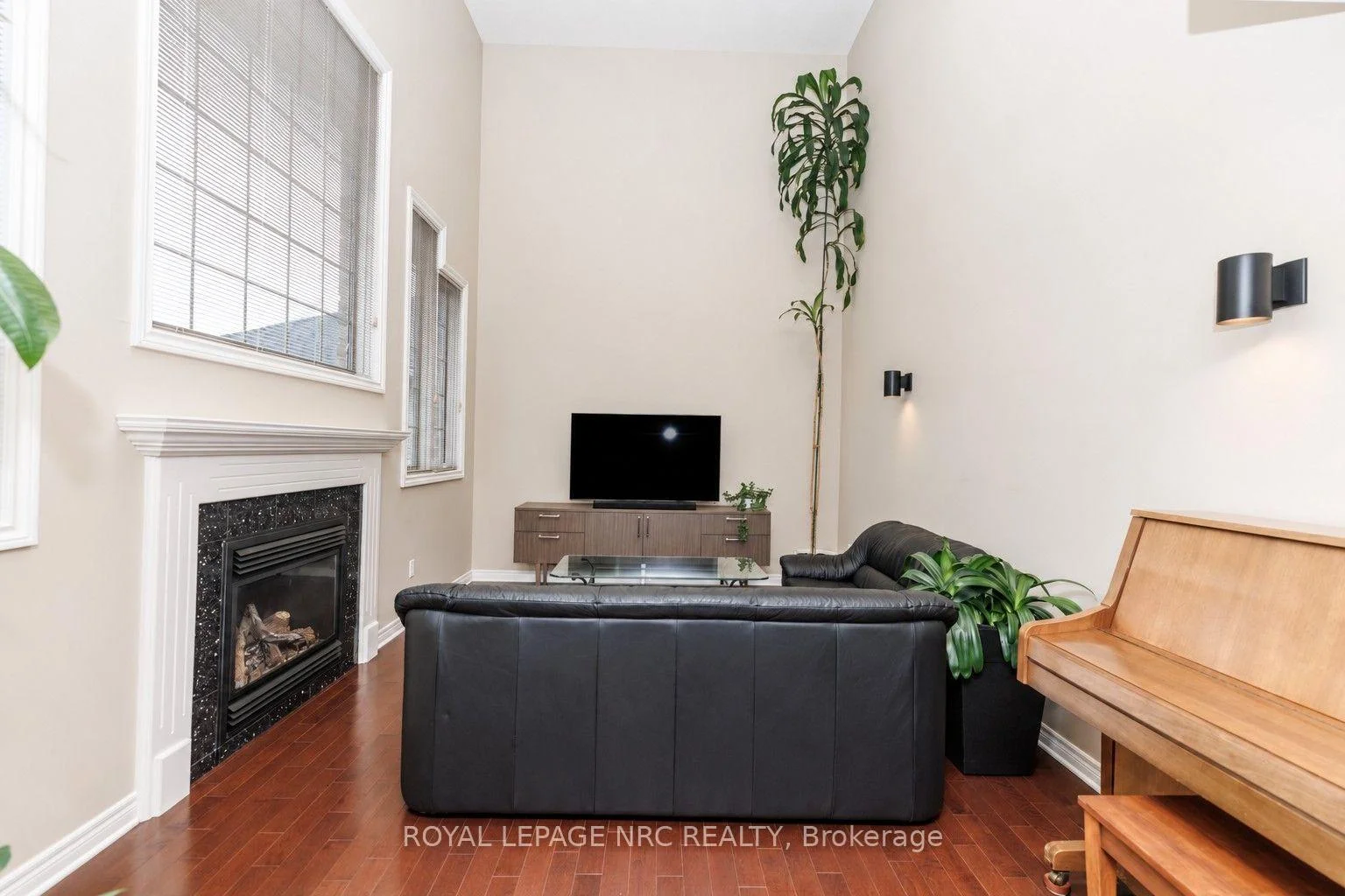 Photo 16 of 8394 Greenfield Crescent, Niagara Falls, Forestview — HOMEH