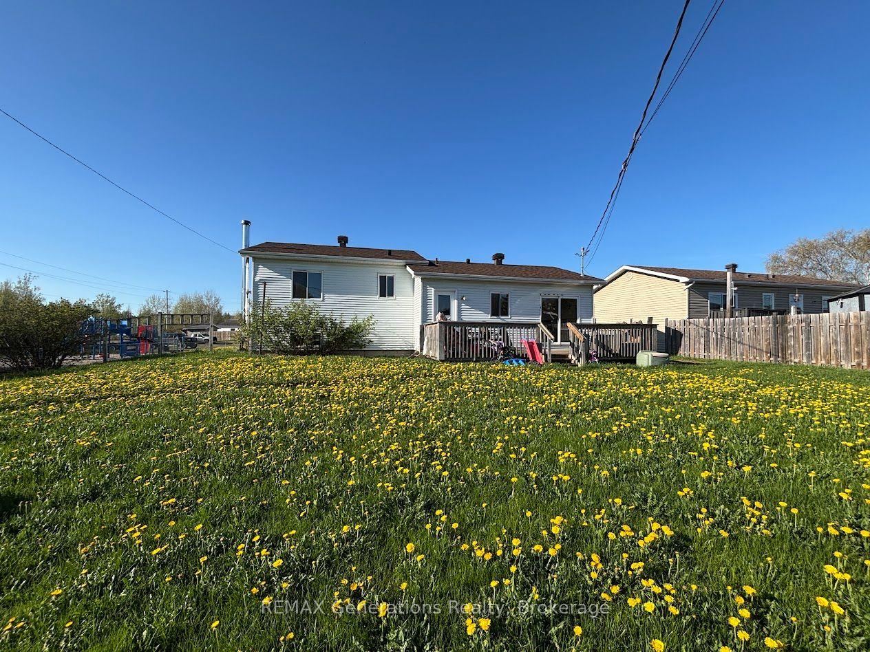 Photo 34 of 31 Brooks Street, Manitouwadge, TB-73 — HOMEH
