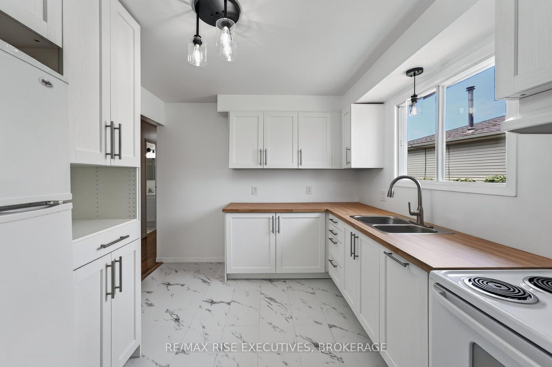 Photo 10 of 385 Melanie Avenue, Kingston, East Gardiners Rd — HOMEH