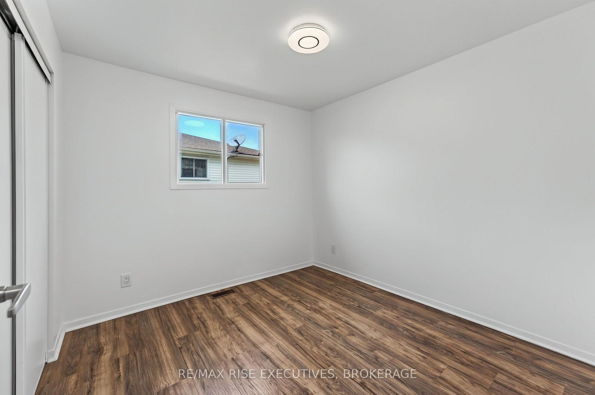 Photo 14 of 385 Melanie Avenue, Kingston, East Gardiners Rd — HOMEH
