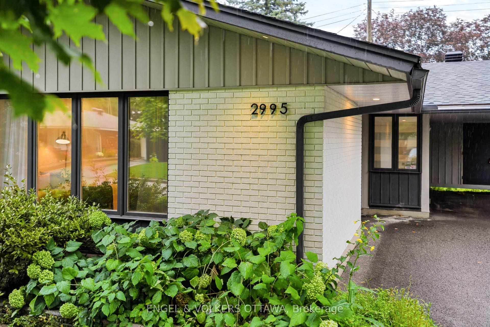 Photo 5 of 2995 Cowan Crescent, Ottawa, Riverside Park South — HOMEH