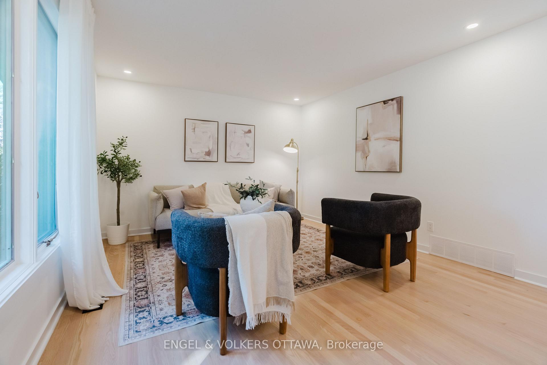 Photo 19 of 2995 Cowan Crescent, Ottawa, Riverside Park South — HOMEH