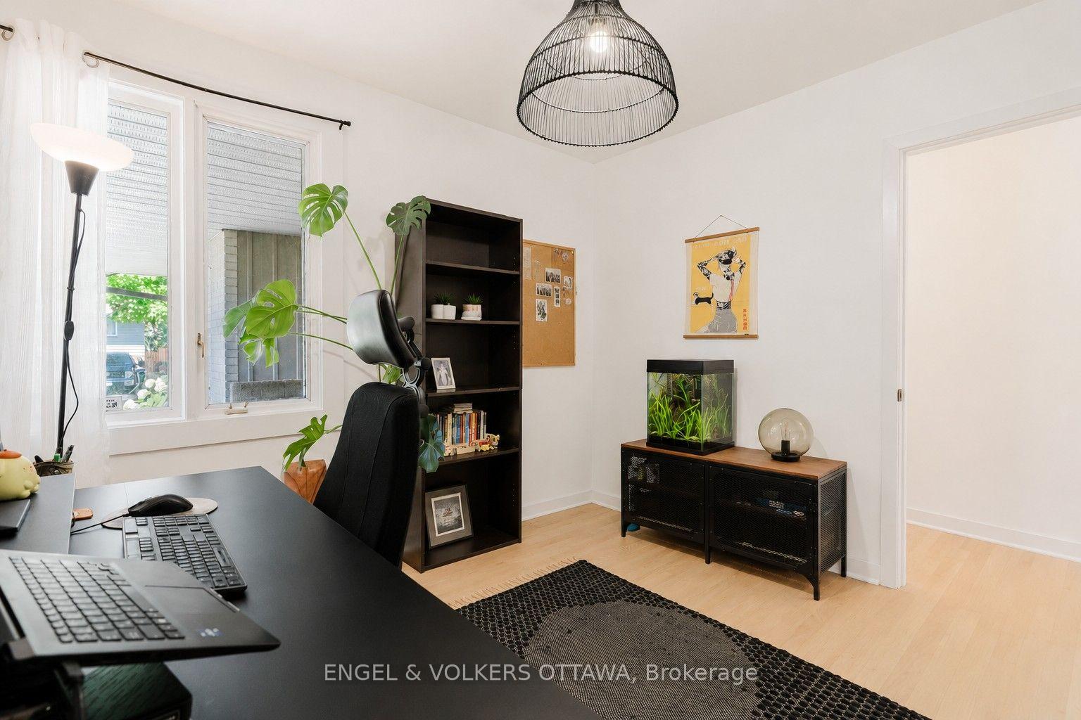 Photo 43 of 2995 Cowan Crescent, Ottawa, Riverside Park South — HOMEH