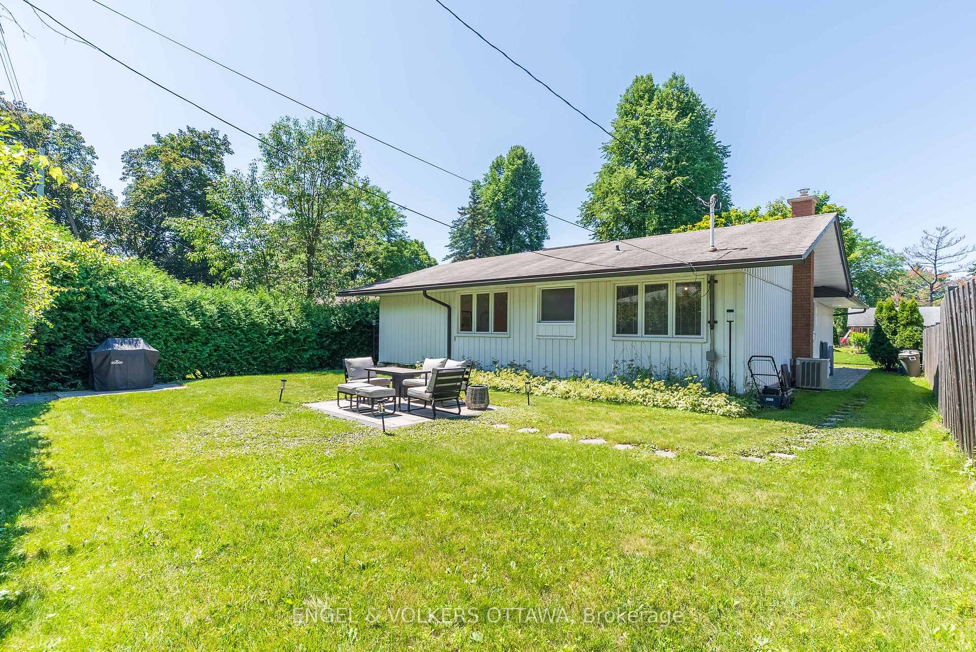 Photo 52 of 2995 Cowan Crescent, Ottawa, Riverside Park South — HOMEH