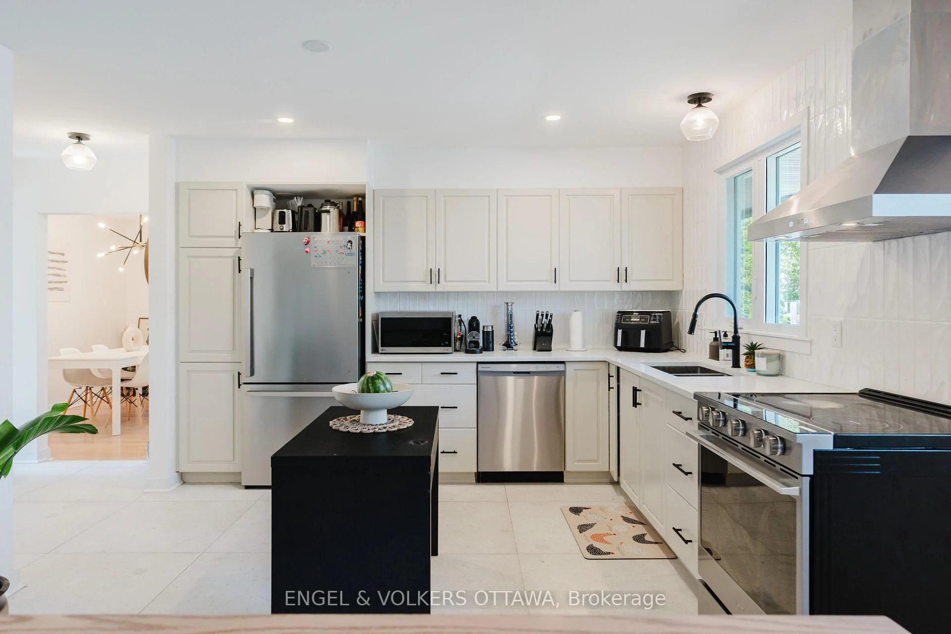 Photo 14 of 2995 Cowan Crescent, Ottawa, Riverside Park South — HOMEH