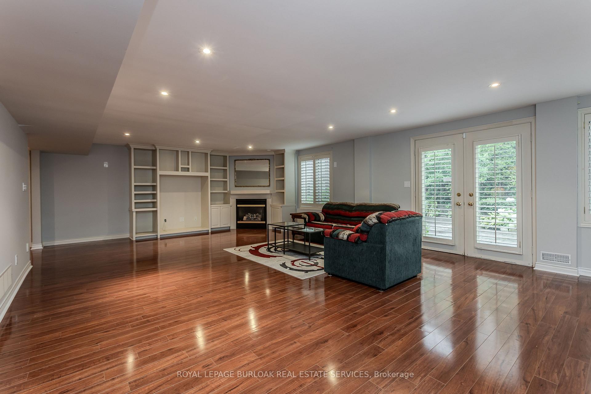 Photo 32 of 54 Waterwheel Crescent, Hamilton, Waterdown — HOMEH