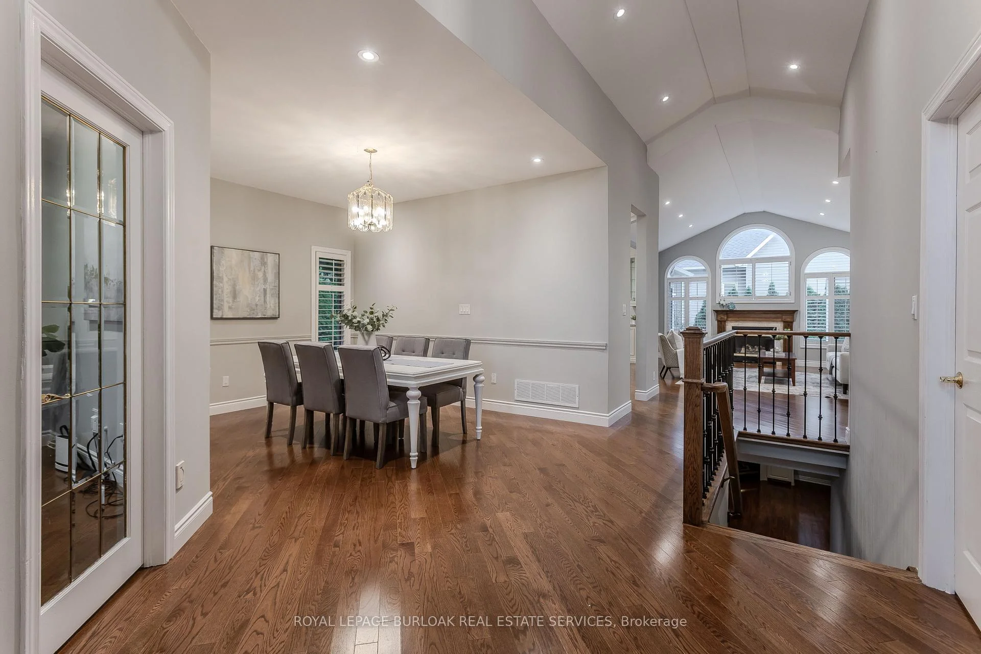 Photo 17 of 54 Waterwheel Crescent, Hamilton, Waterdown — HOMEH