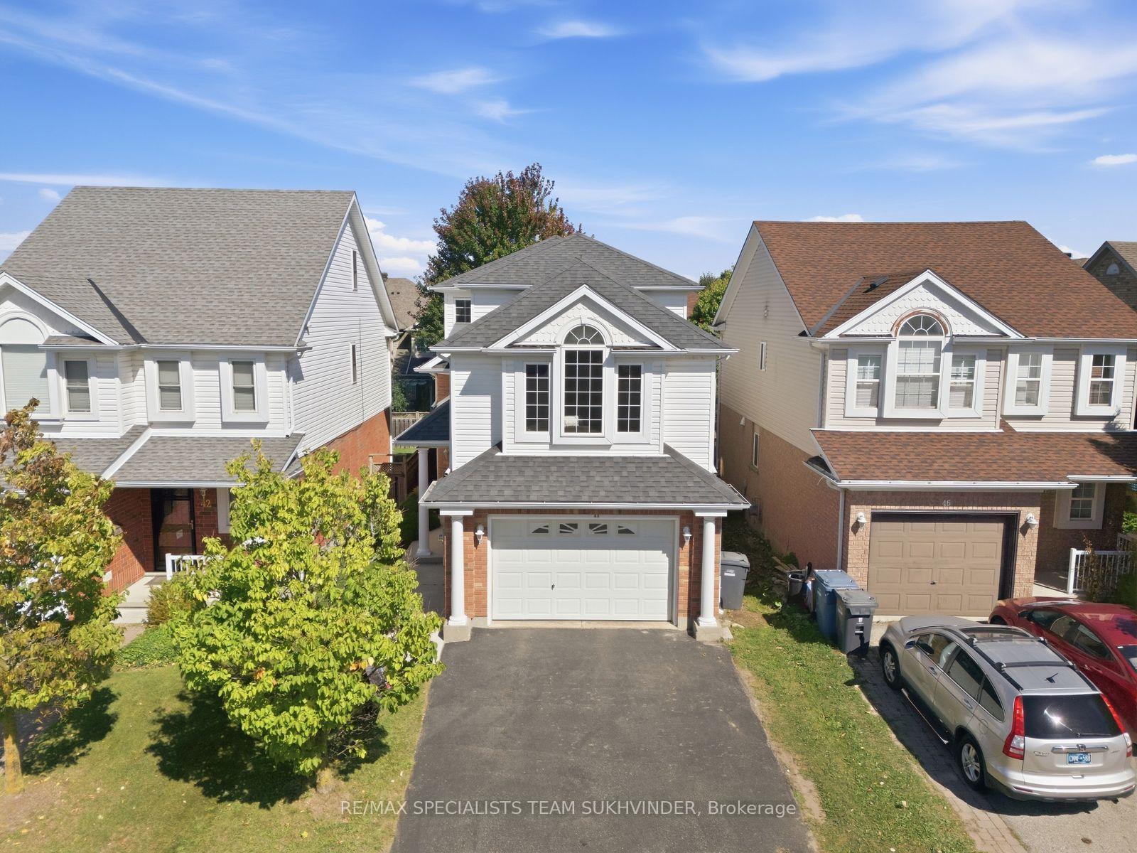 Photo 2 of 44 Sinclair Street, Guelph, Pineridge/Westminster Woods — HOMEH