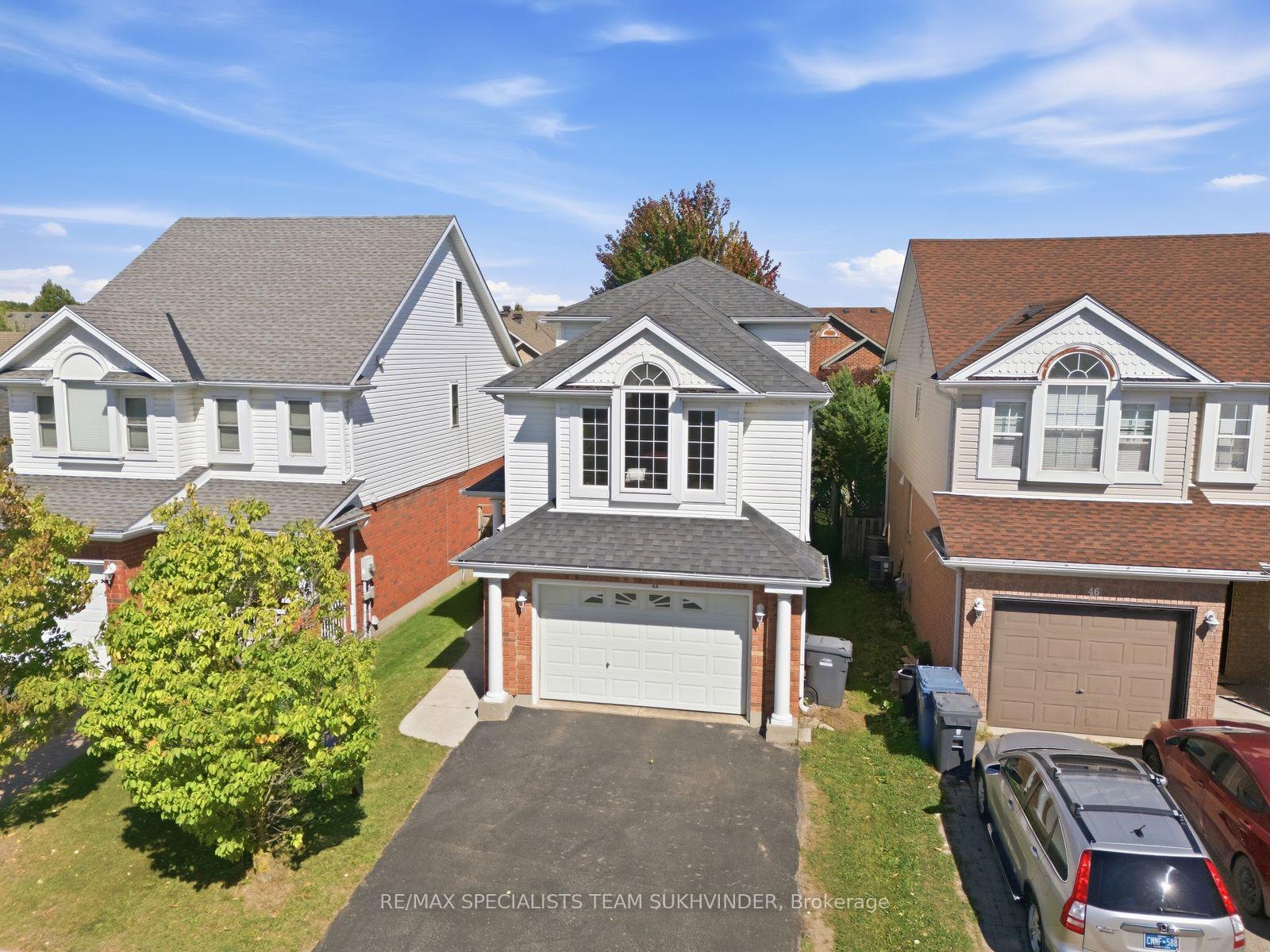 Photo 3 of 44 Sinclair Street, Guelph, Pineridge/Westminster Woods — HOMEH