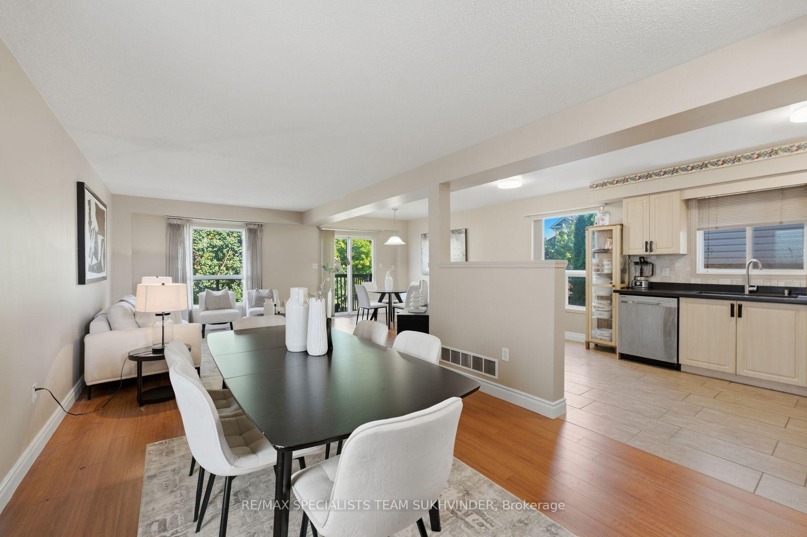 Photo 9 of 44 Sinclair Street, Guelph, Pineridge/Westminster Woods — HOMEH