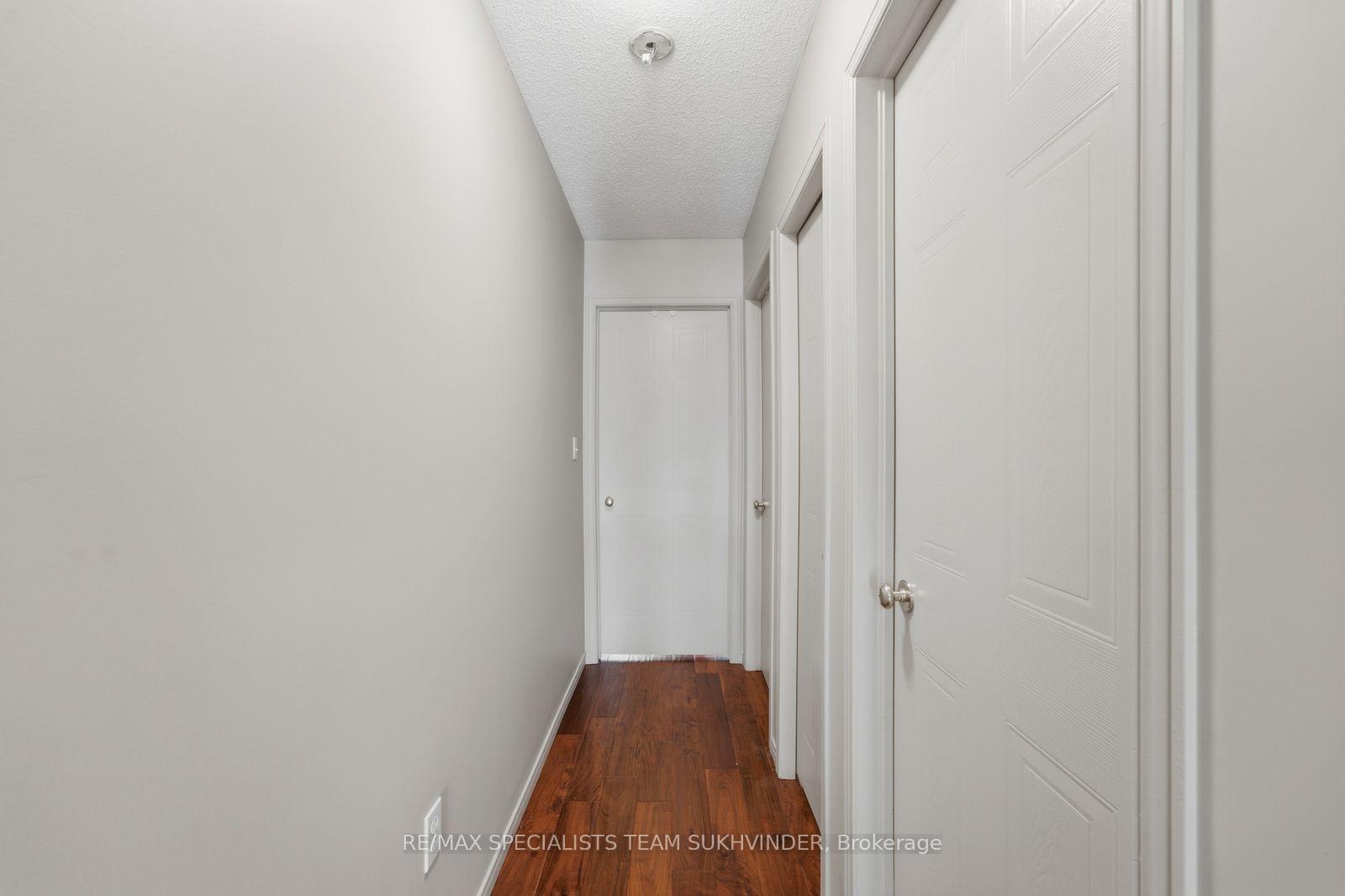 Photo 31 of 44 Sinclair Street, Guelph, Pineridge/Westminster Woods — HOMEH