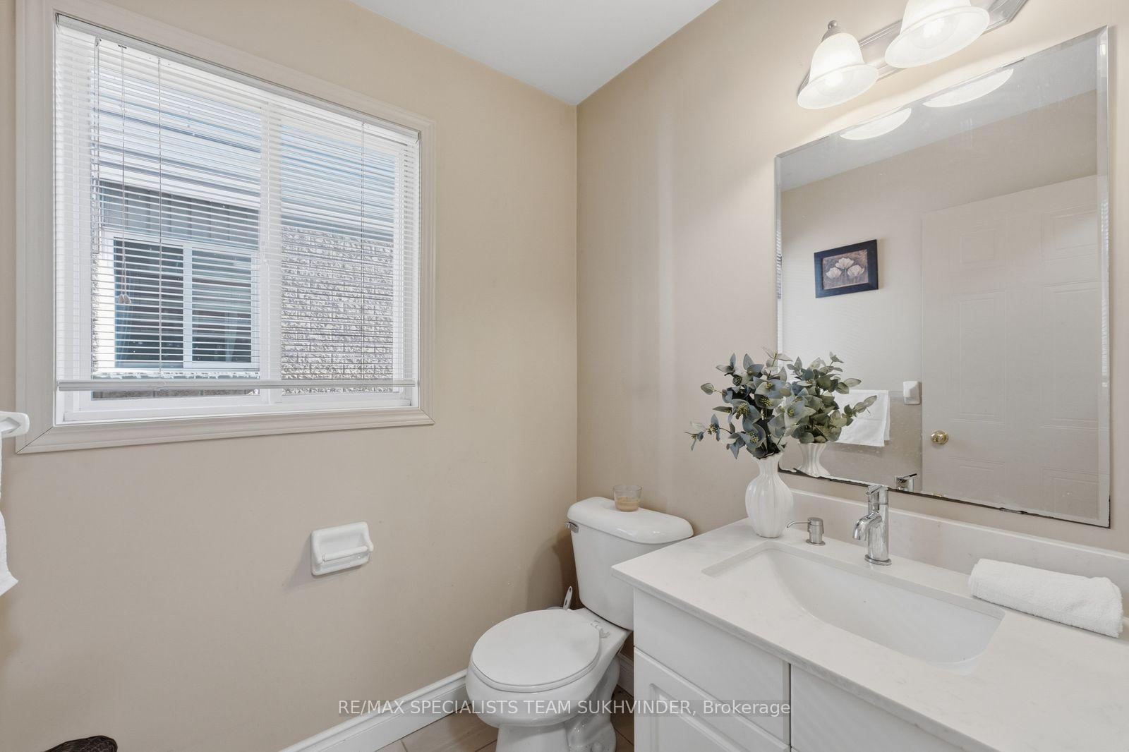 Photo 25 of 44 Sinclair Street, Guelph, Pineridge/Westminster Woods — HOMEH