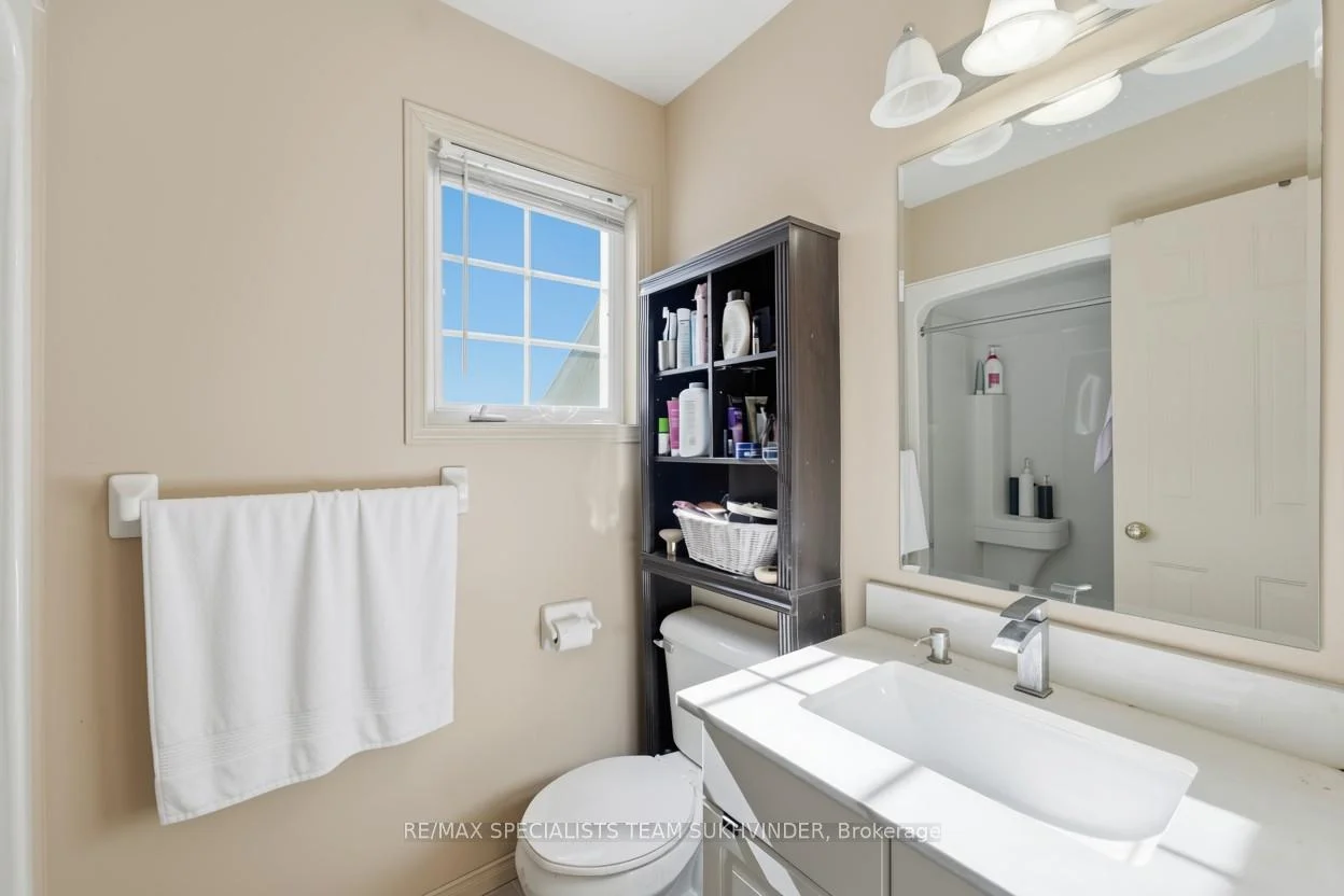 Photo 34 of 44 Sinclair Street, Guelph, Pineridge/Westminster Woods — HOMEH