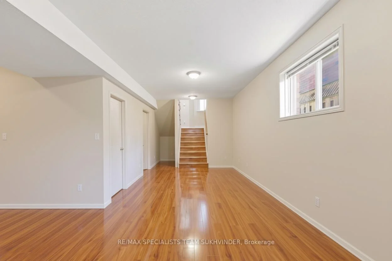 Photo 43 of 44 Sinclair Street, Guelph, Pineridge/Westminster Woods — HOMEH