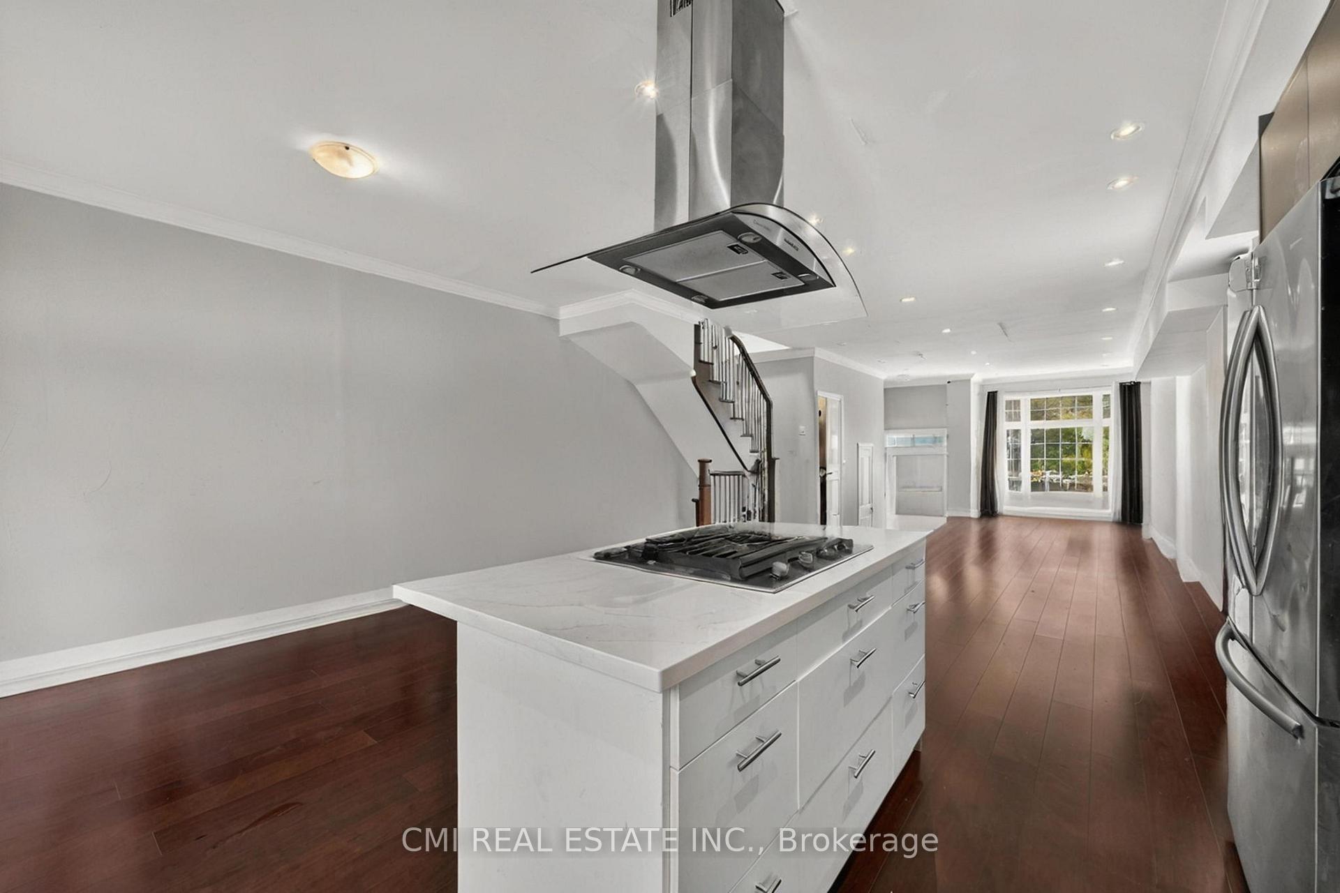 Photo 6 of 20 Jeavons Avenue, Scarborough, Clairlea-Birchmount — HOMEH