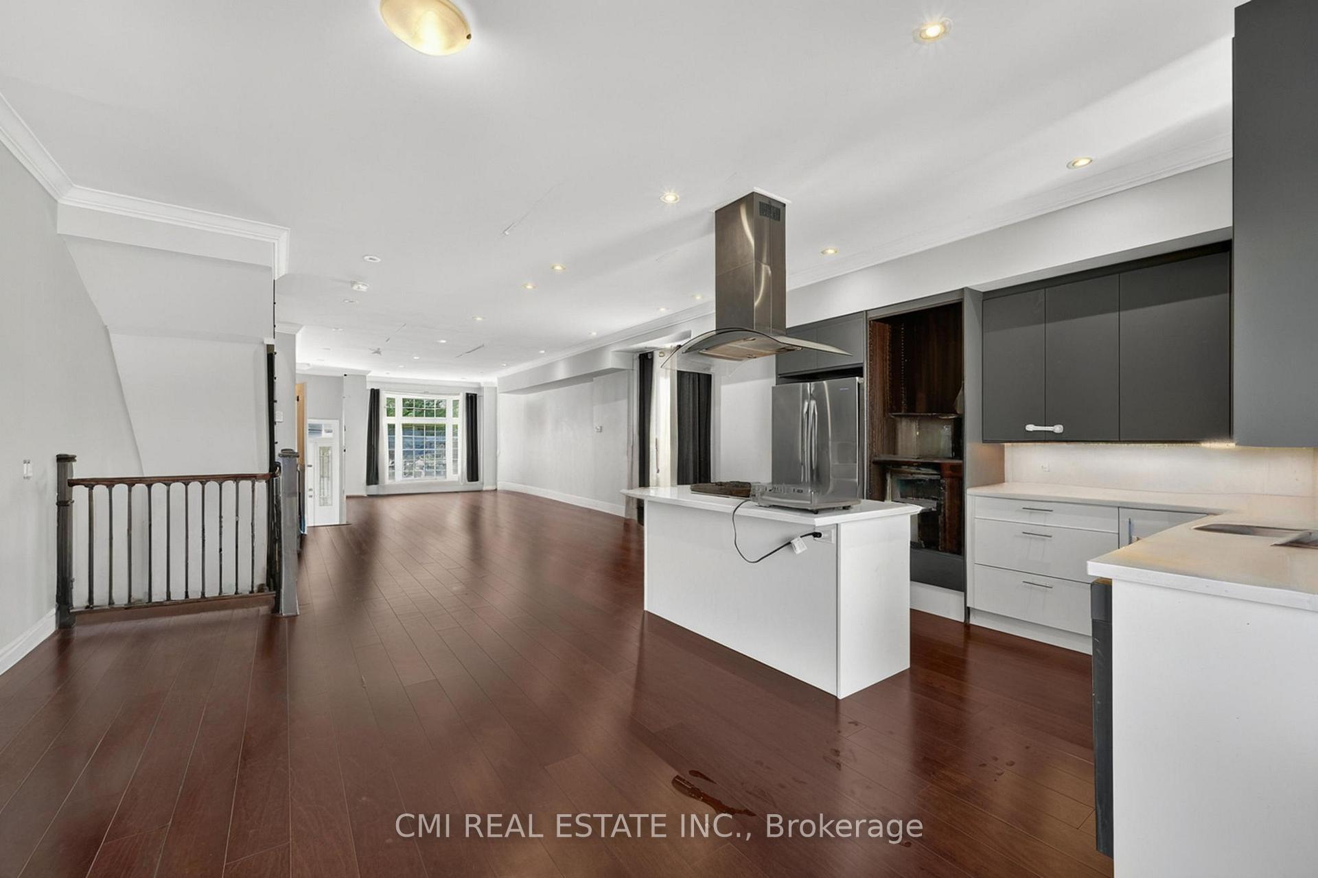 Photo 7 of 20 Jeavons Avenue, Scarborough, Clairlea-Birchmount — HOMEH