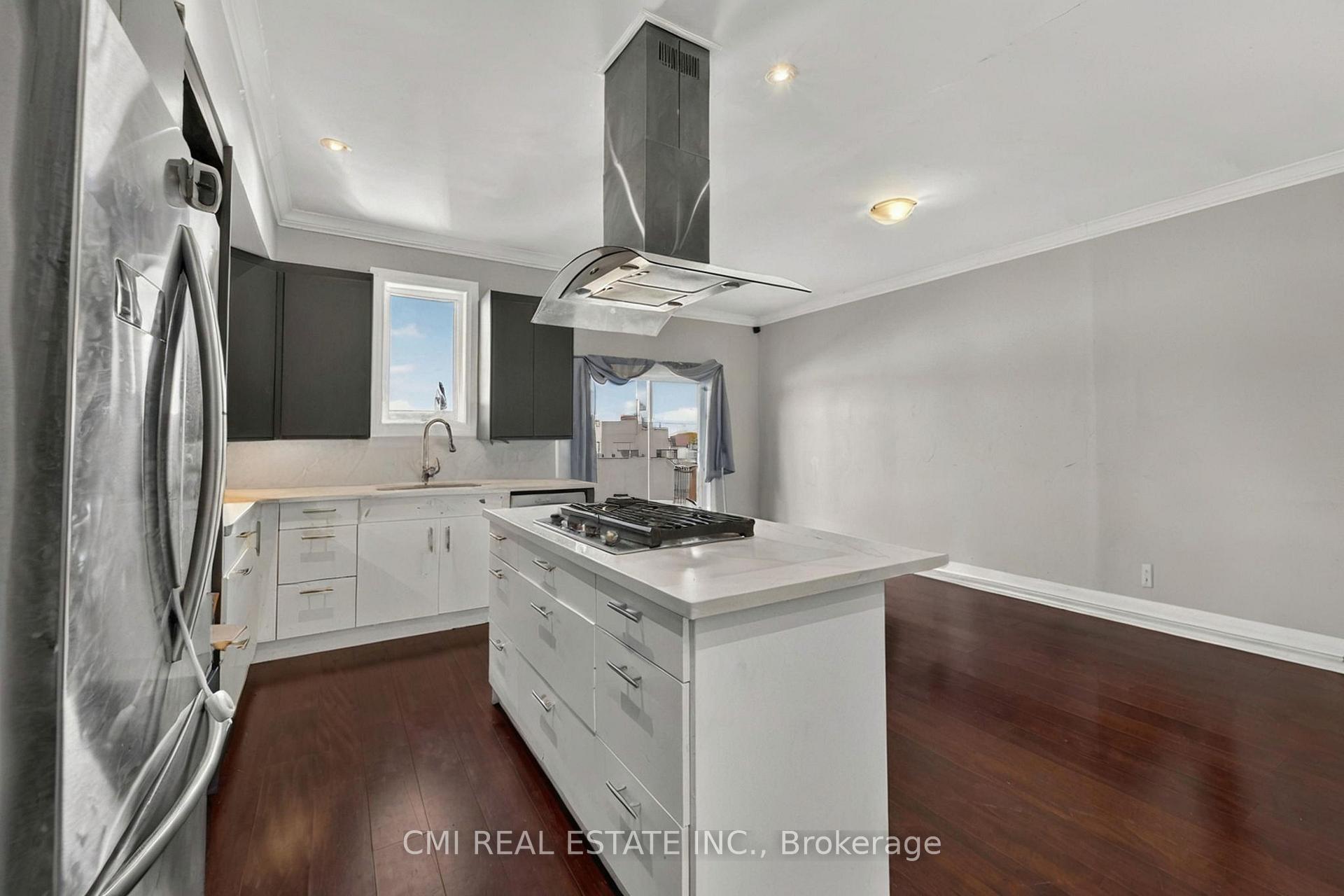 Photo 8 of 20 Jeavons Avenue, Scarborough, Clairlea-Birchmount — HOMEH