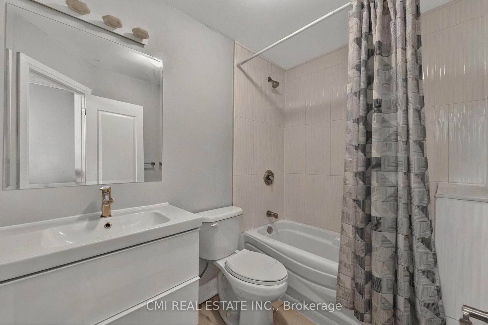 Photo 23 of 20 Jeavons Avenue, Scarborough, Clairlea-Birchmount — HOMEH
