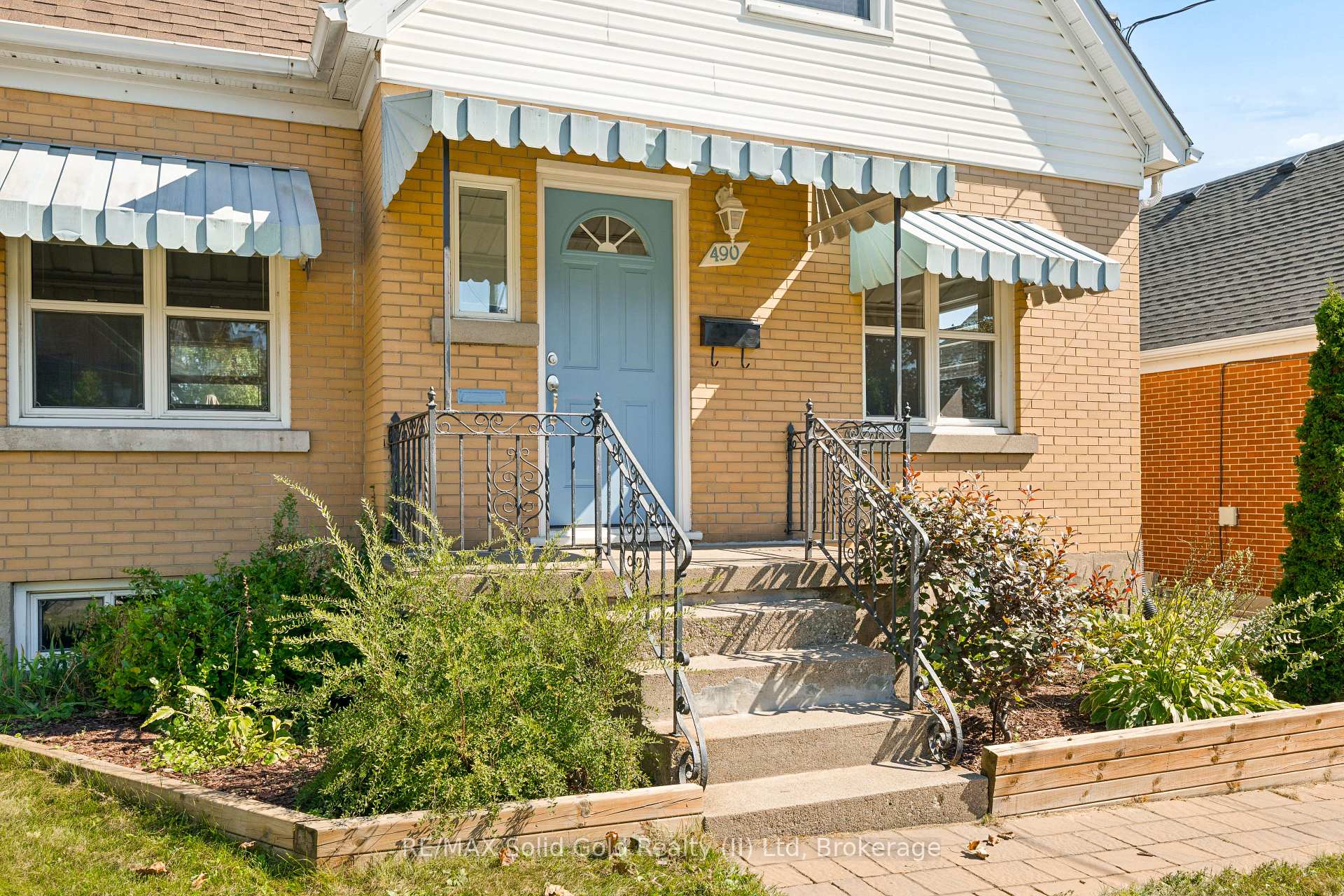 Photo 3 of 490 East Avenue, Kitchener, King East — HOMEH