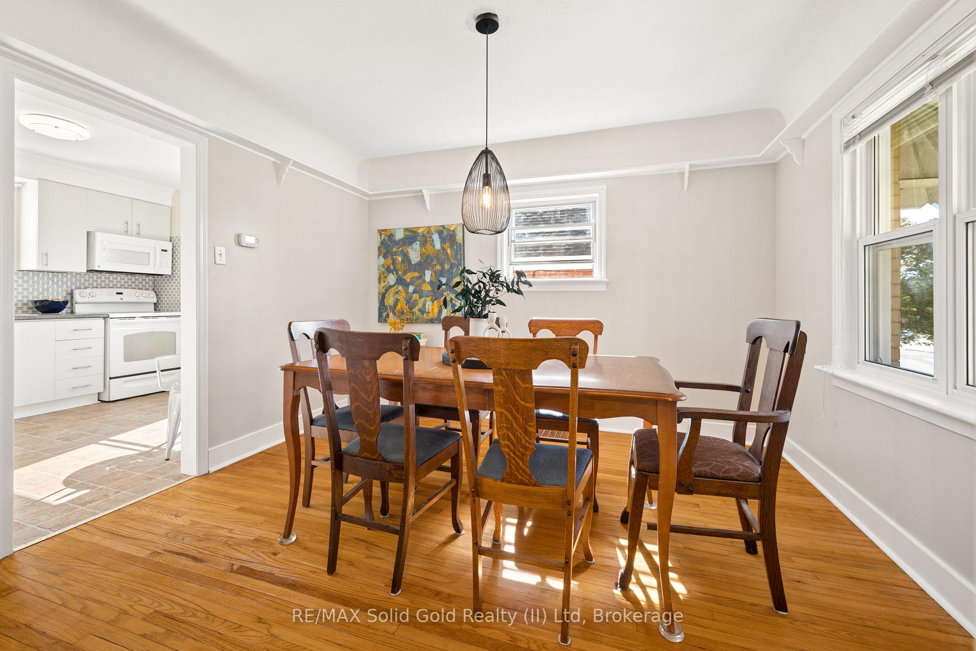 Photo 12 of 490 East Avenue, Kitchener, King East — HOMEH