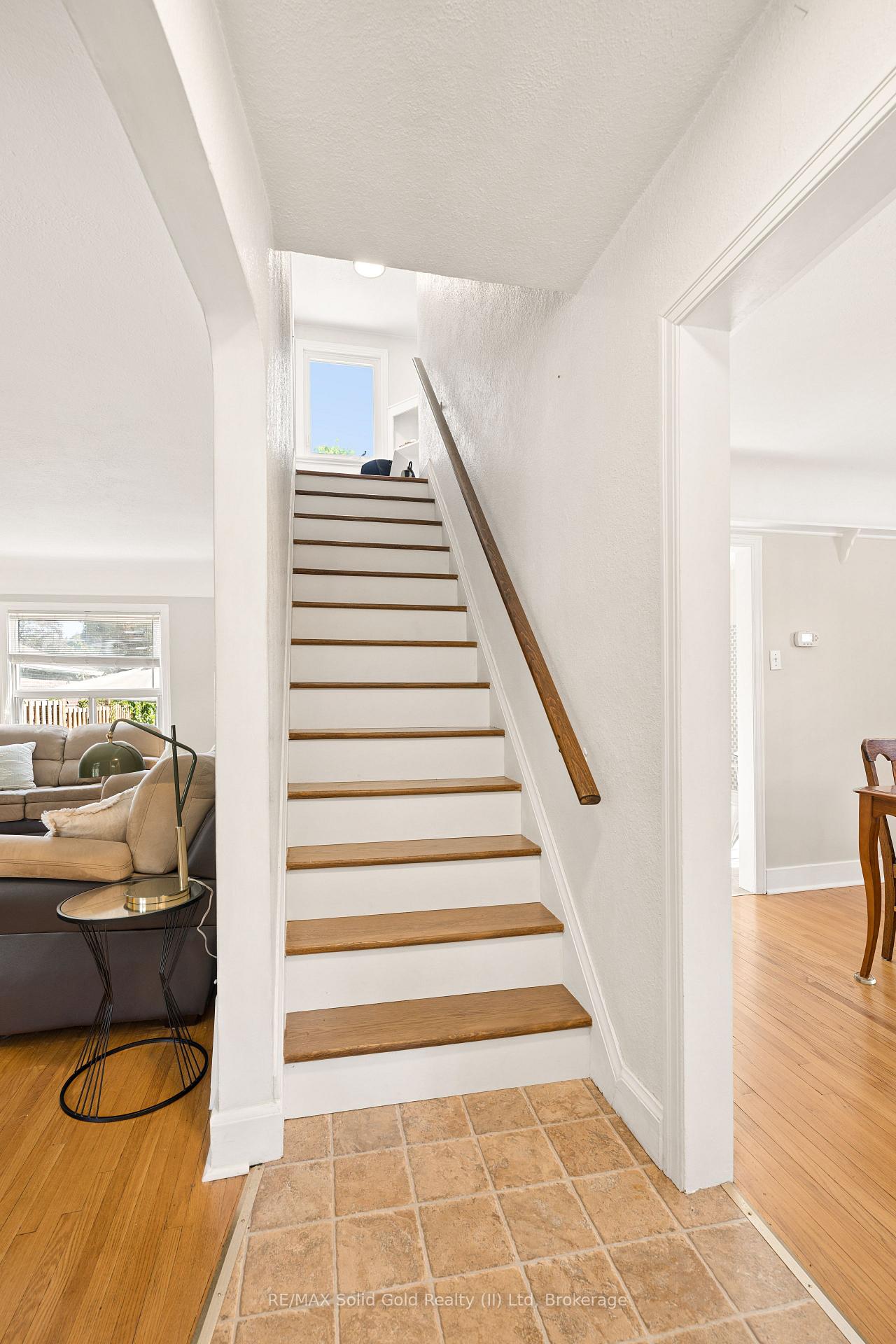Photo 13 of 490 East Avenue, Kitchener, King East — HOMEH