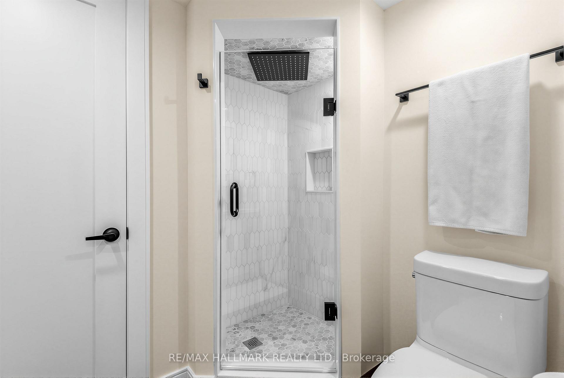 Photo 23 of 124 Barons Street, Vaughan, Kleinburg — HOMEH