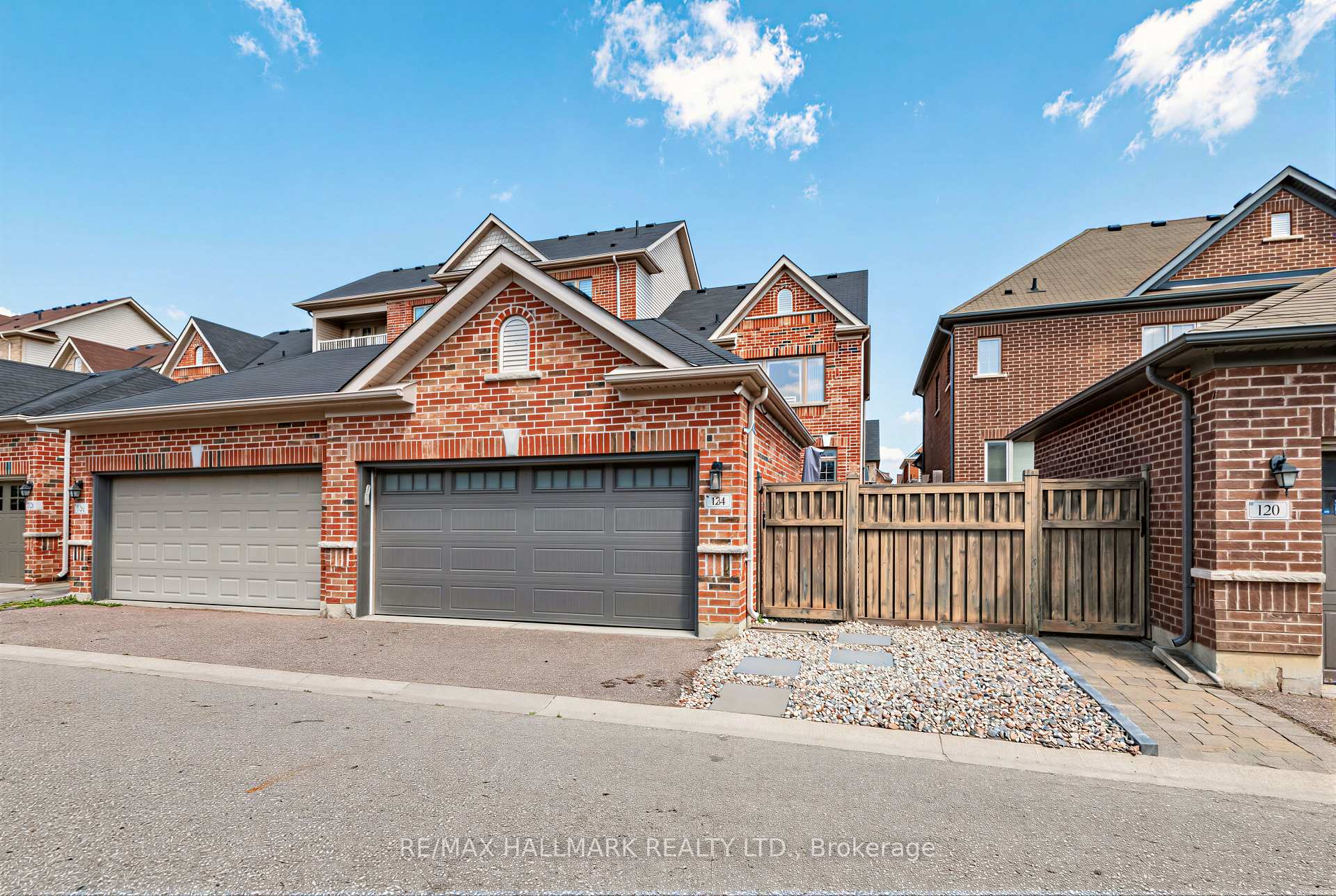 Photo 26 of 124 Barons Street, Vaughan, Kleinburg — HOMEH