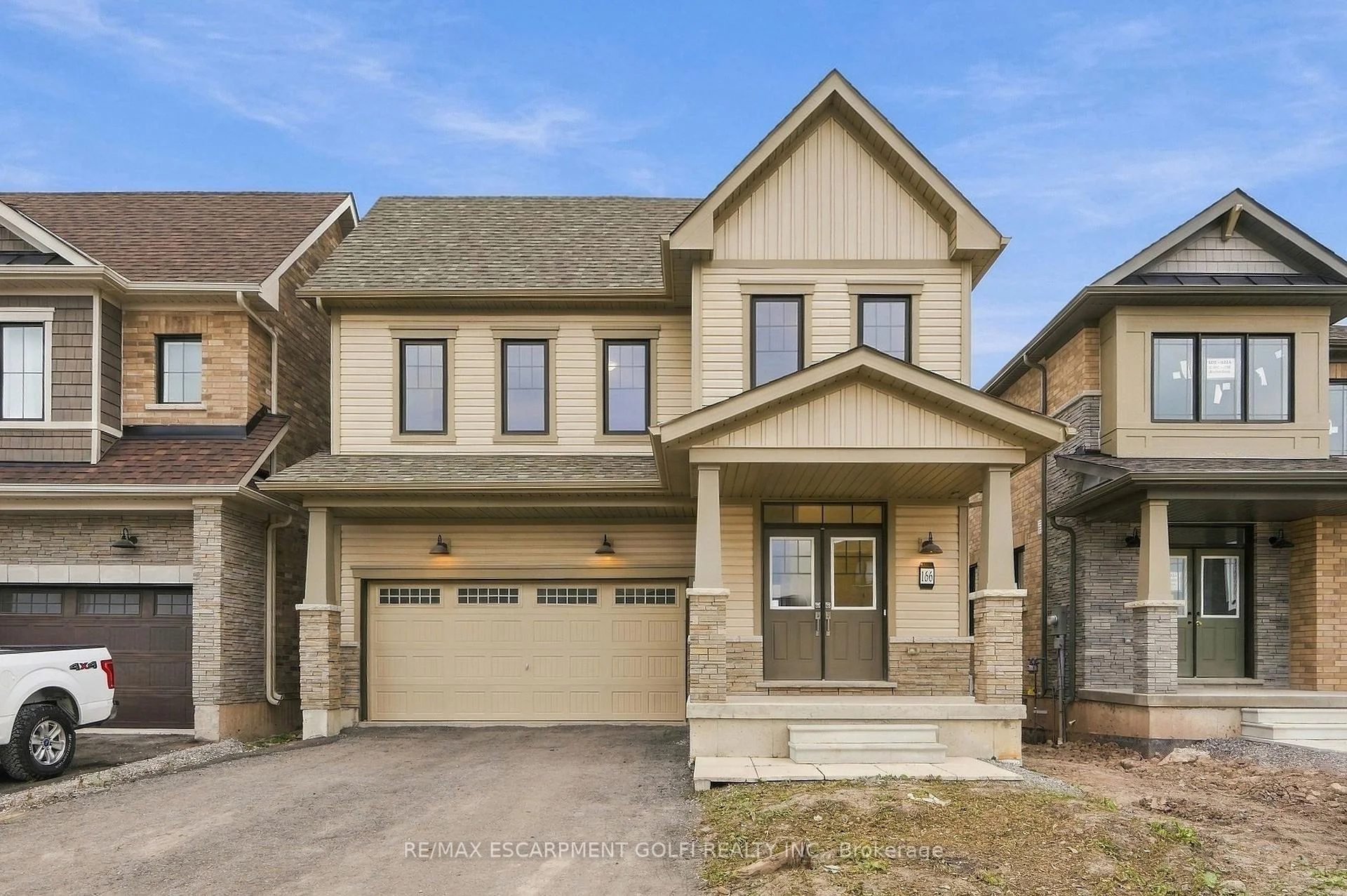 Photo of 166 Aviron Crescent